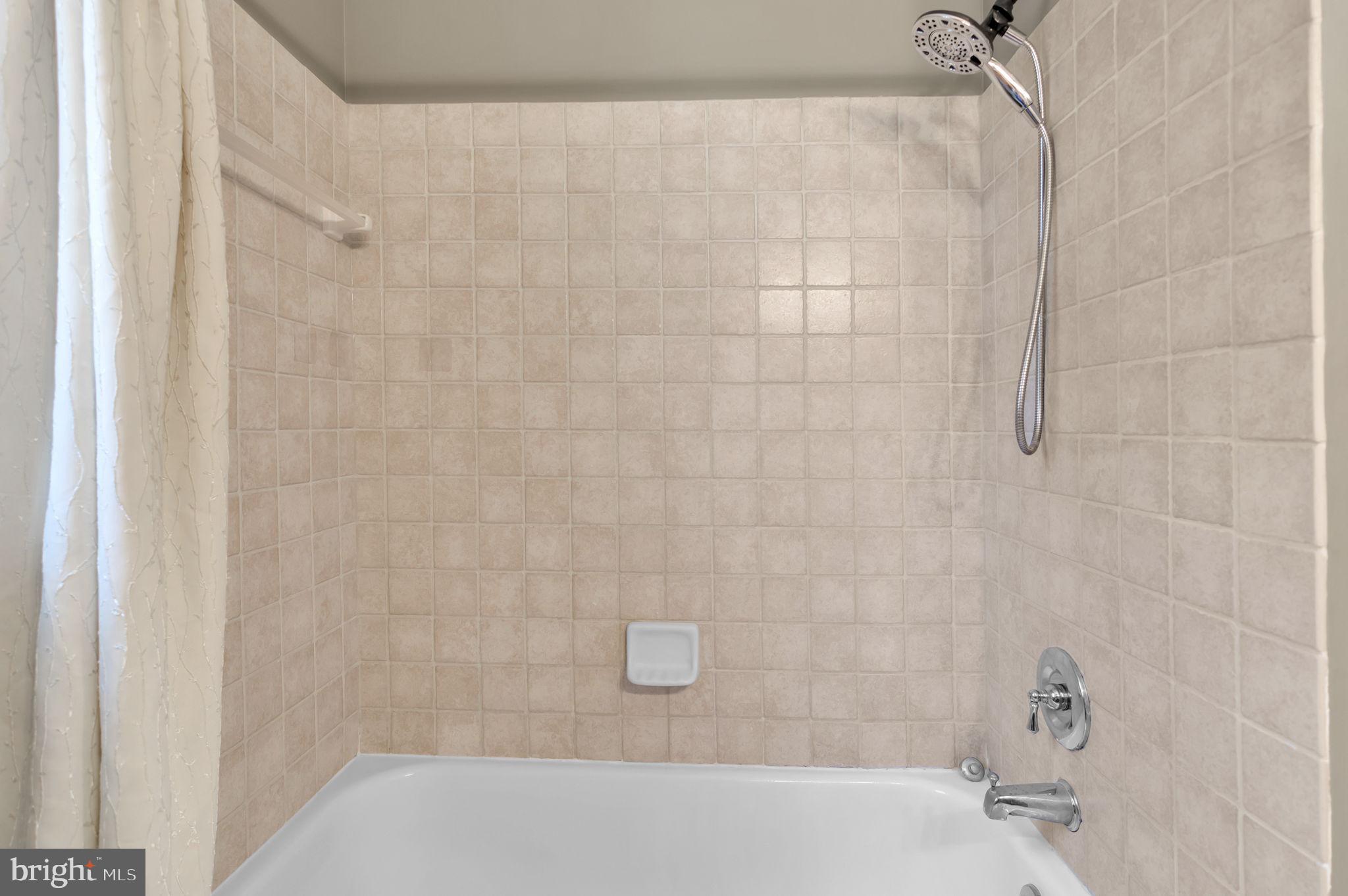 FAIRLINGTON GREEN - Residential Lease