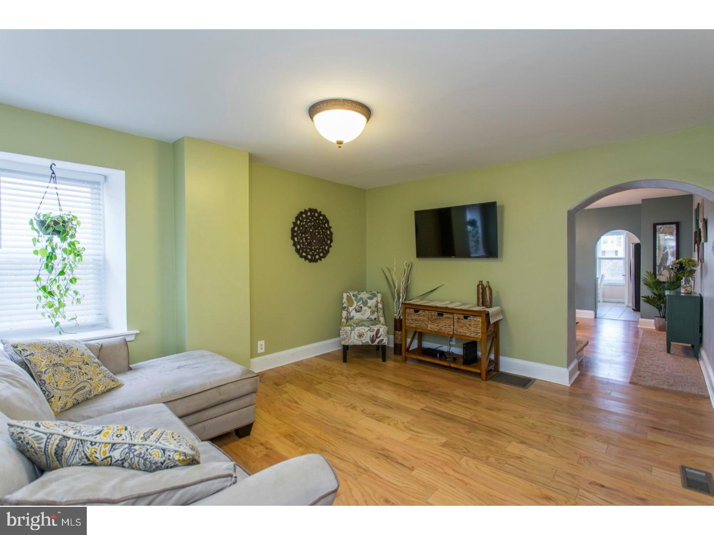 ROXBOROUGH - Residential