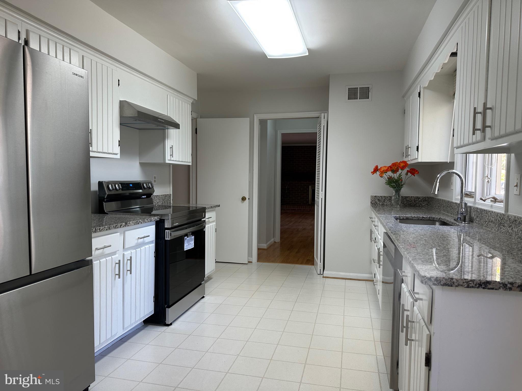 IDYLWOOD TERRACE - Residential