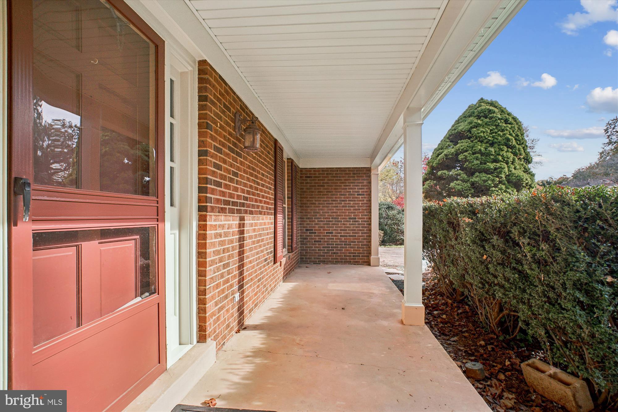 7306 IDYLBROOK COURT