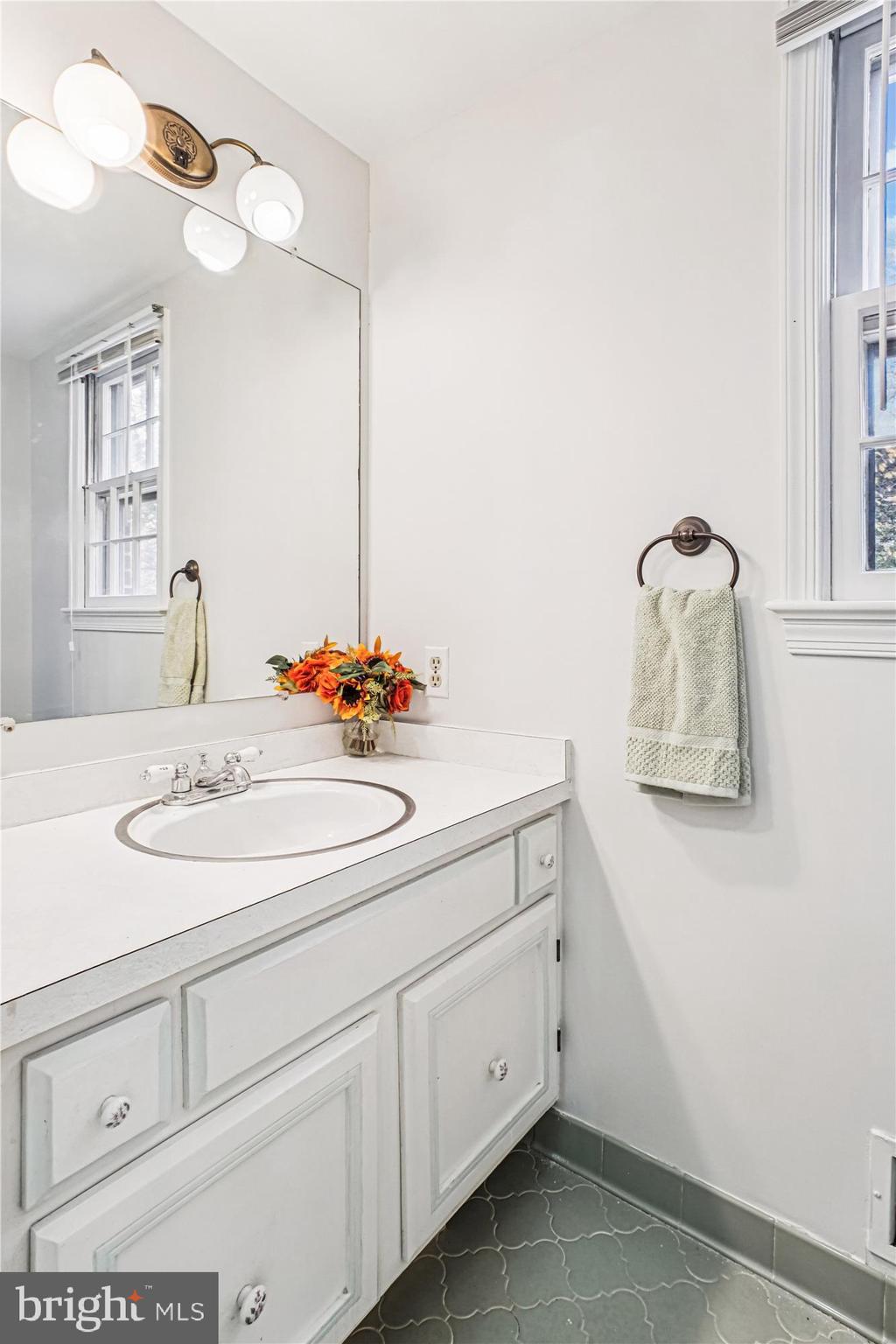 7306 IDYLBROOK COURT