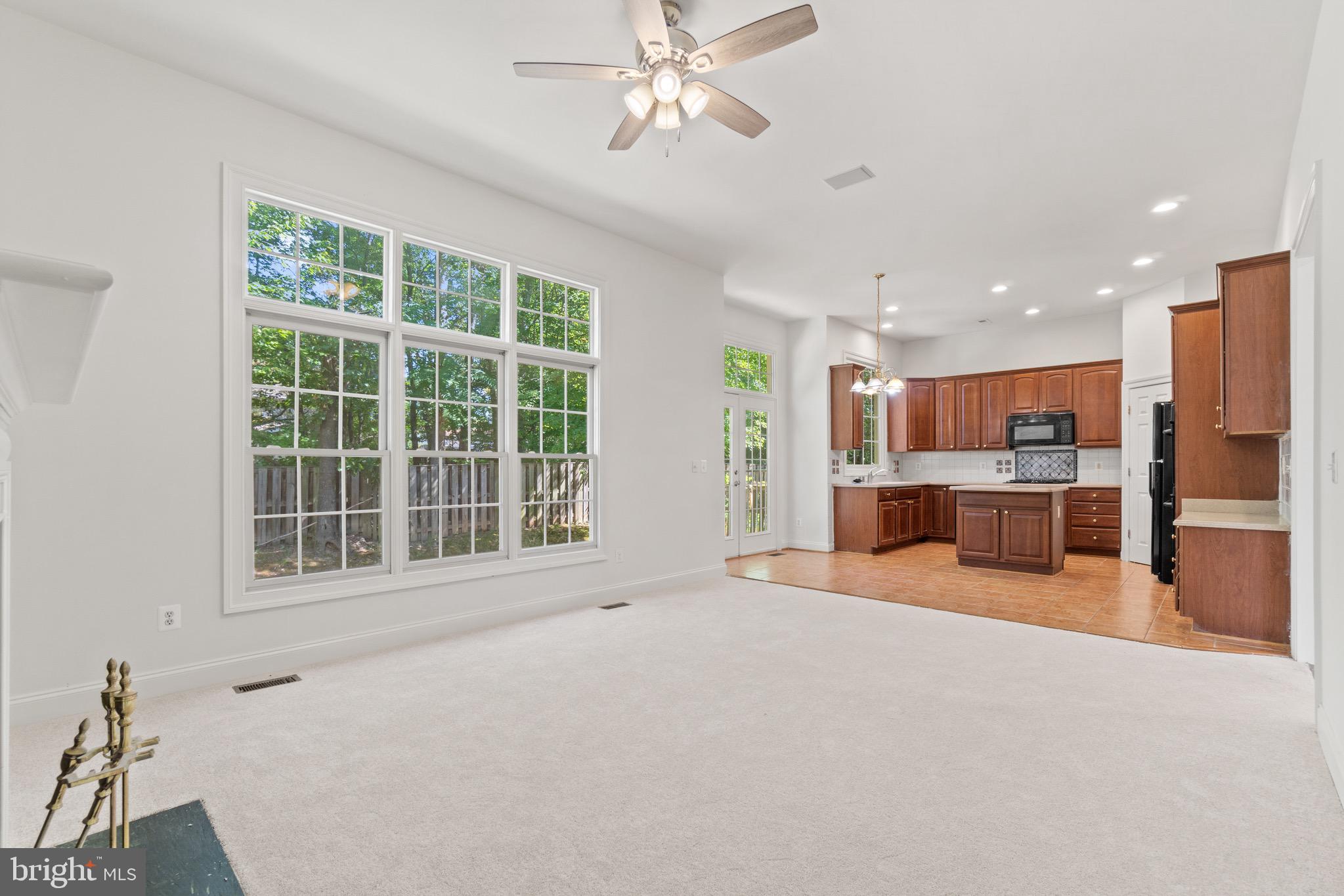 PRINCE WILLIAM TOWN CENTER - Residential Lease