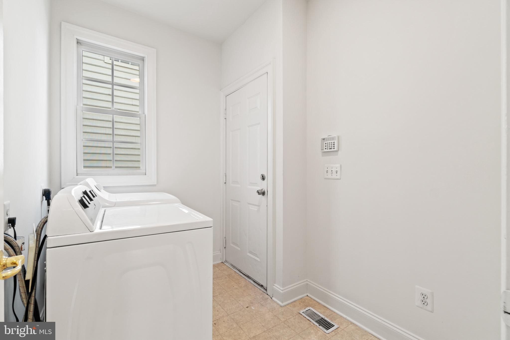 PRINCE WILLIAM TOWN CENTER - Residential Lease