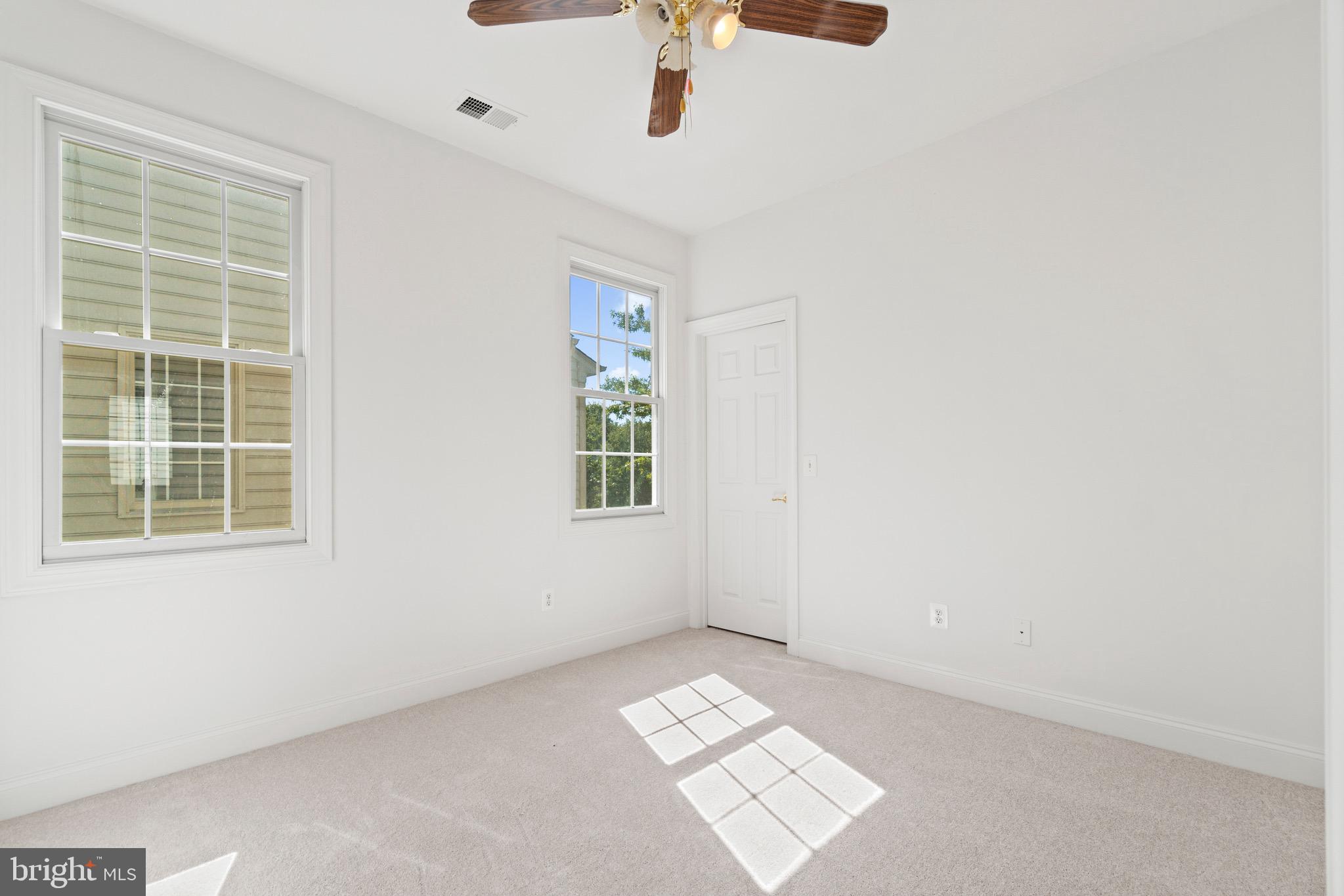 PRINCE WILLIAM TOWN CENTER - Residential Lease