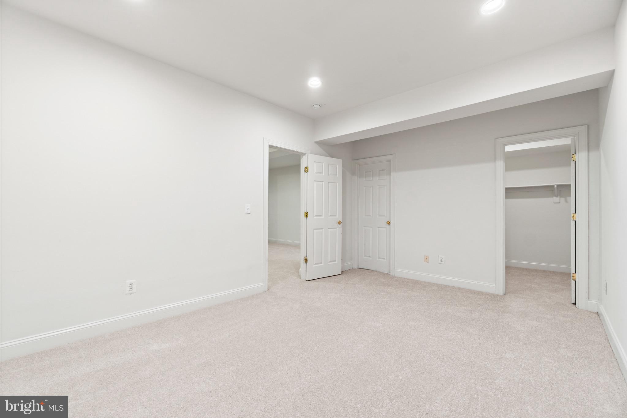 PRINCE WILLIAM TOWN CENTER - Residential Lease