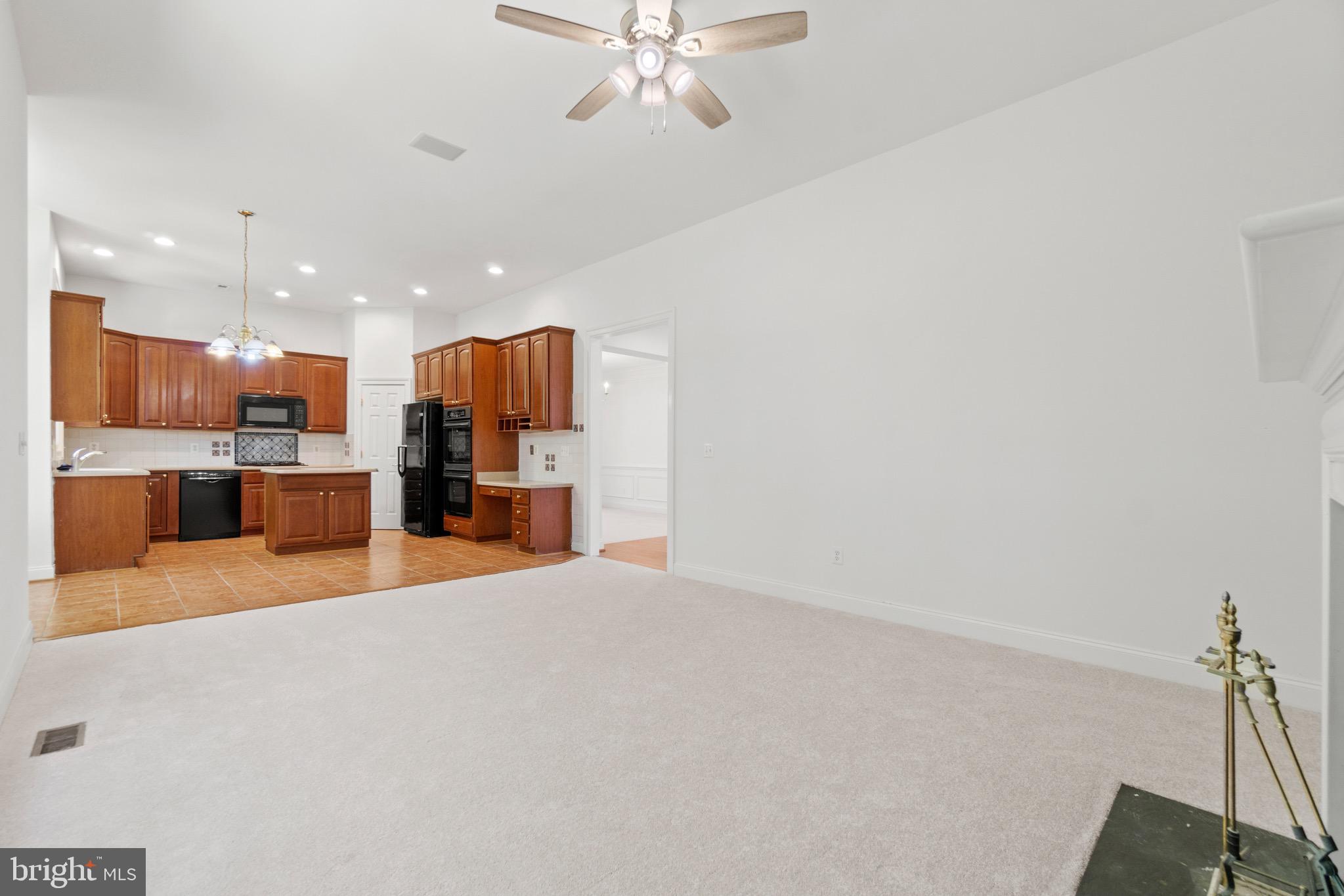 PRINCE WILLIAM TOWN CENTER - Residential Lease