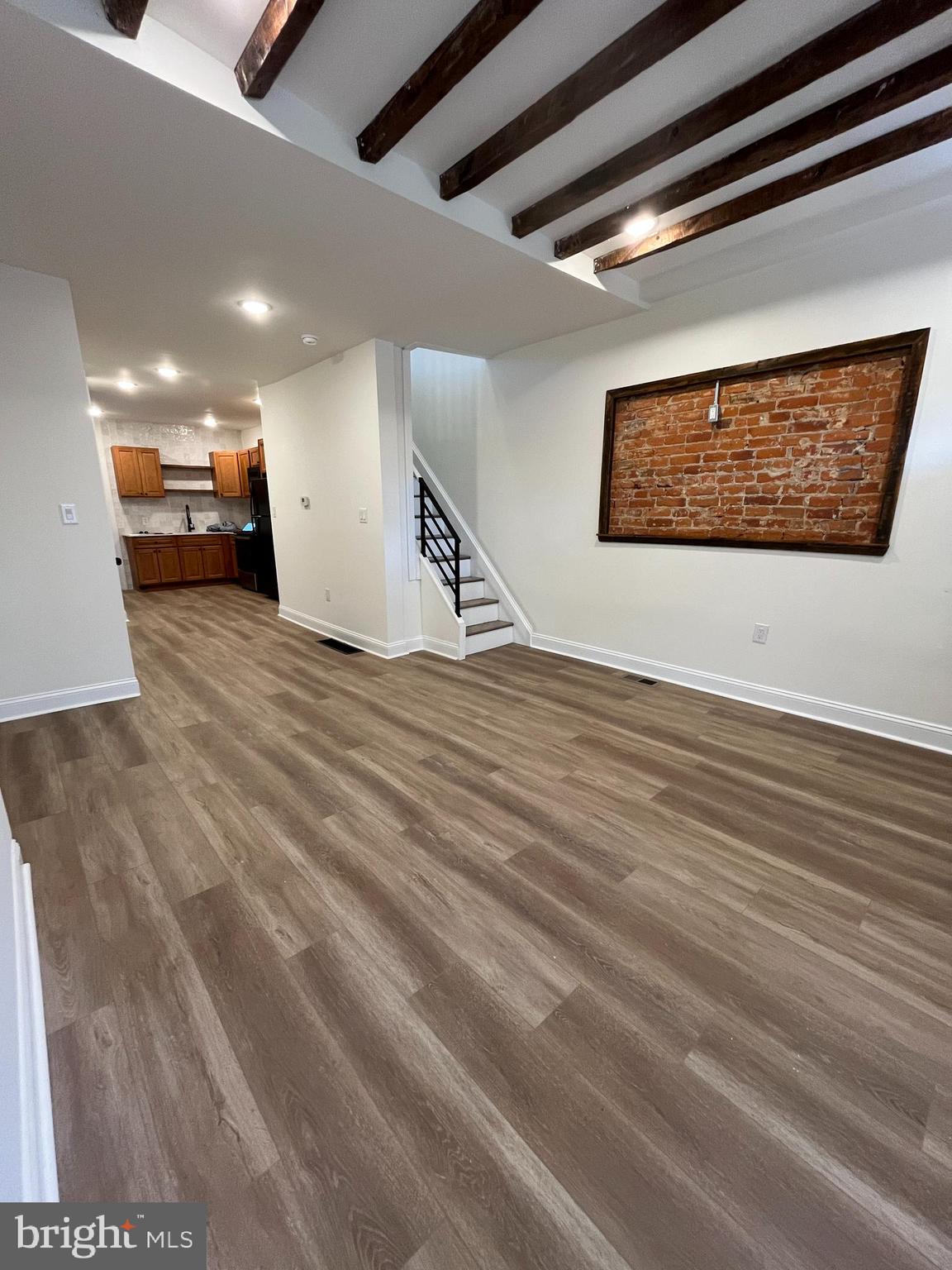 533 S SALFORD STREET