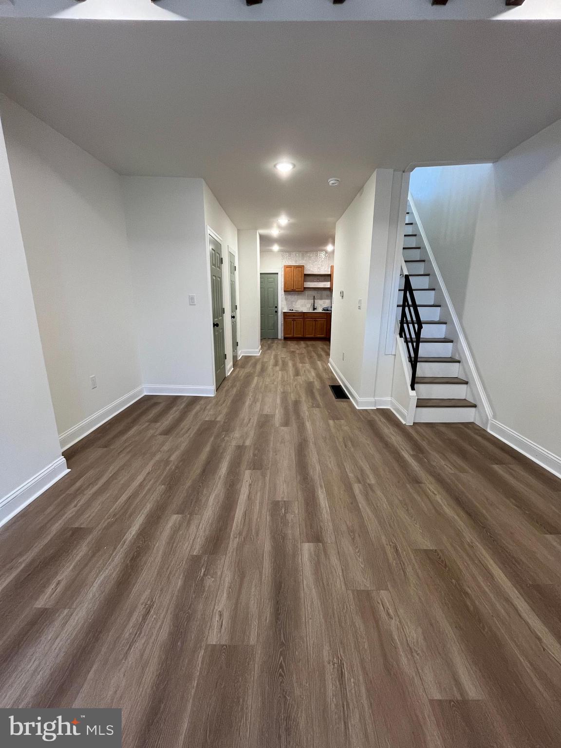 533 S SALFORD STREET