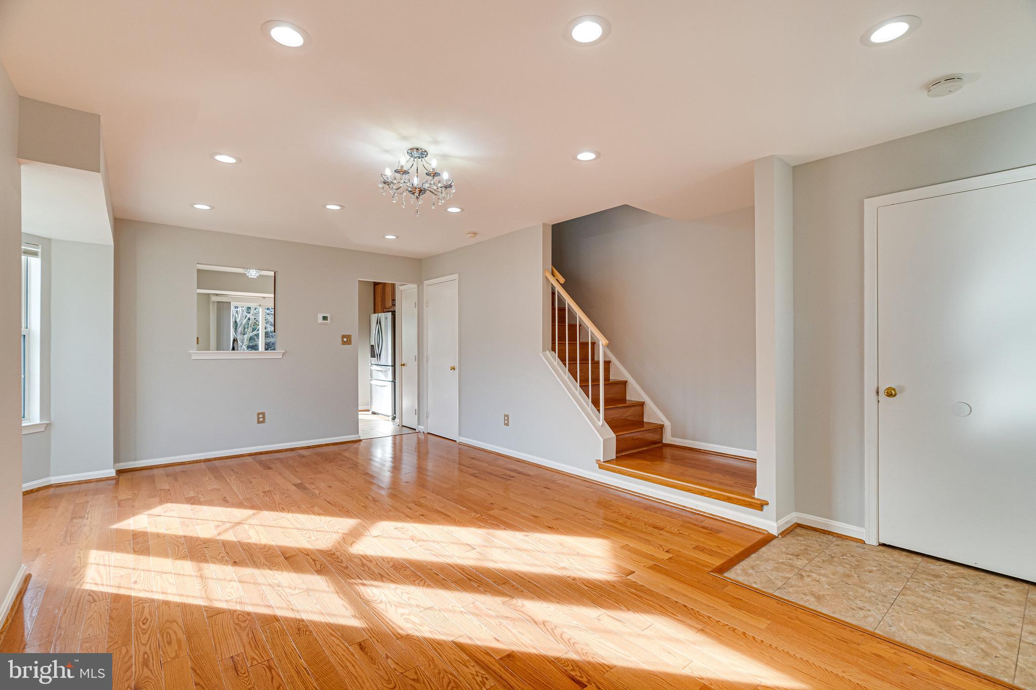 NORTH HART RUN - Residential