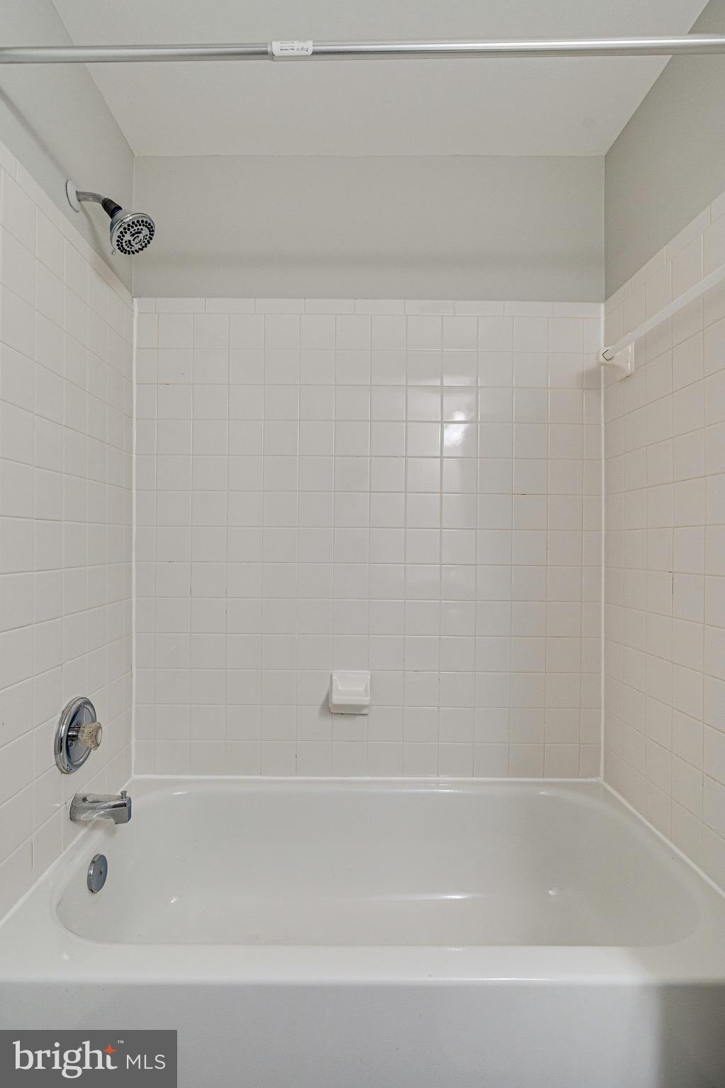 NORTH HART RUN - Residential