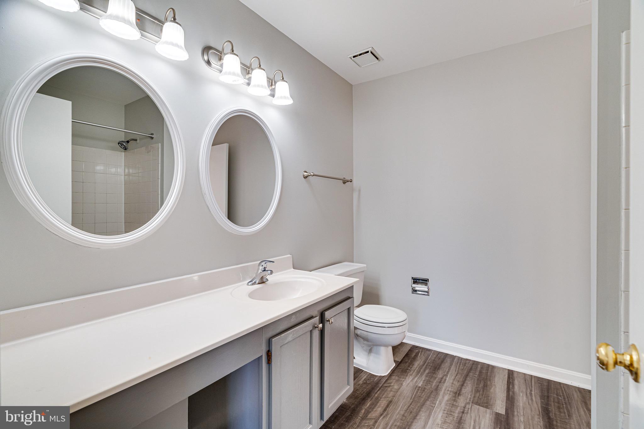 NORTH HART RUN - Residential