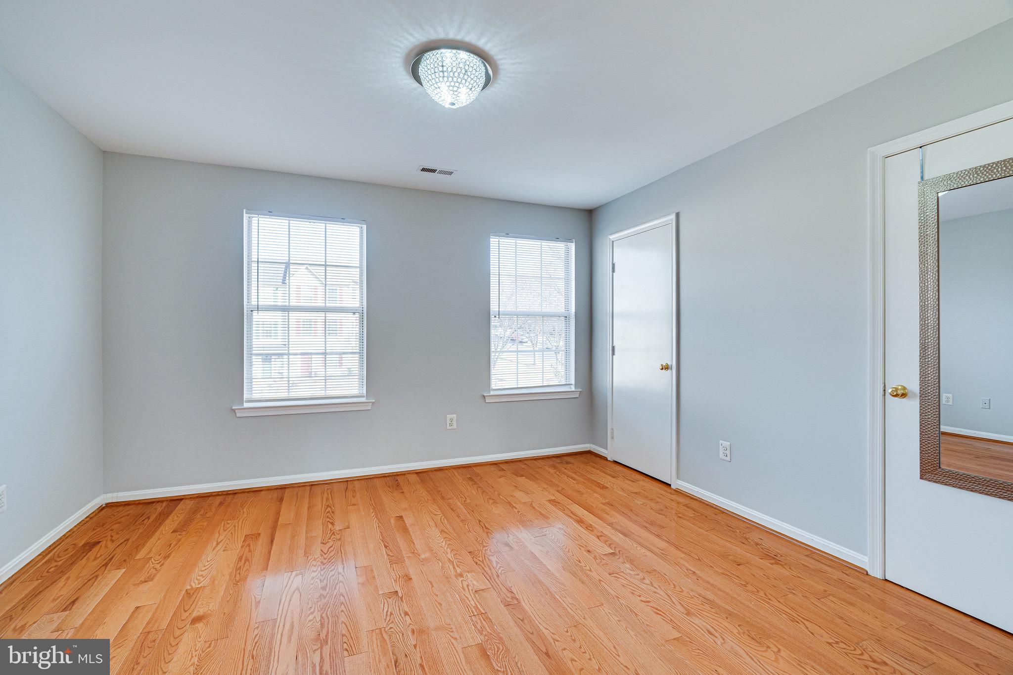 NORTH HART RUN - Residential