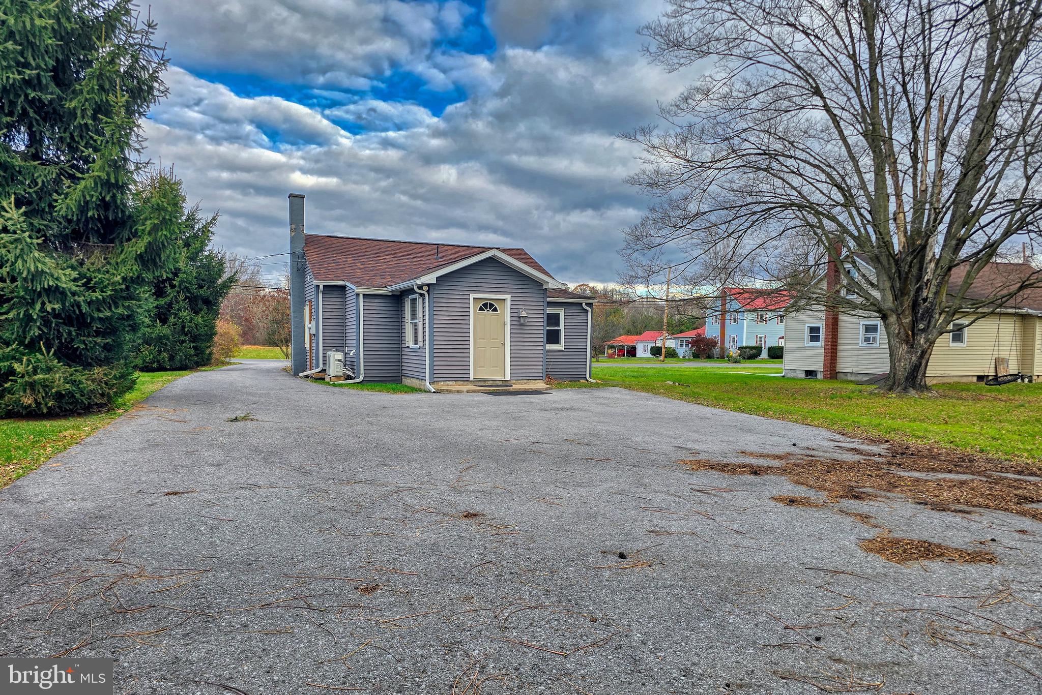 4986 NITTANY VALLEY DRIVE