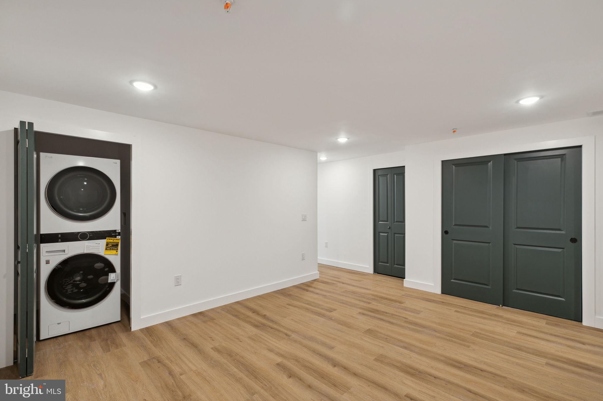 TEMPLE UNIVERSITY - Residential Lease