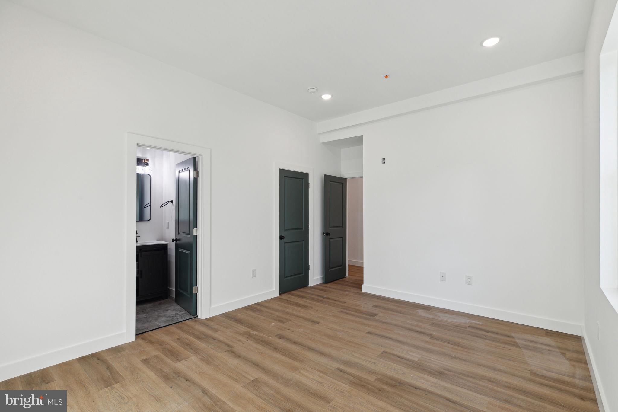 TEMPLE UNIVERSITY - Residential Lease