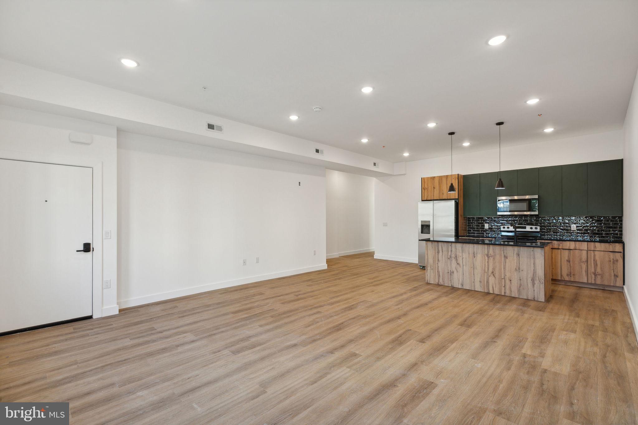 TEMPLE UNIVERSITY - Residential Lease