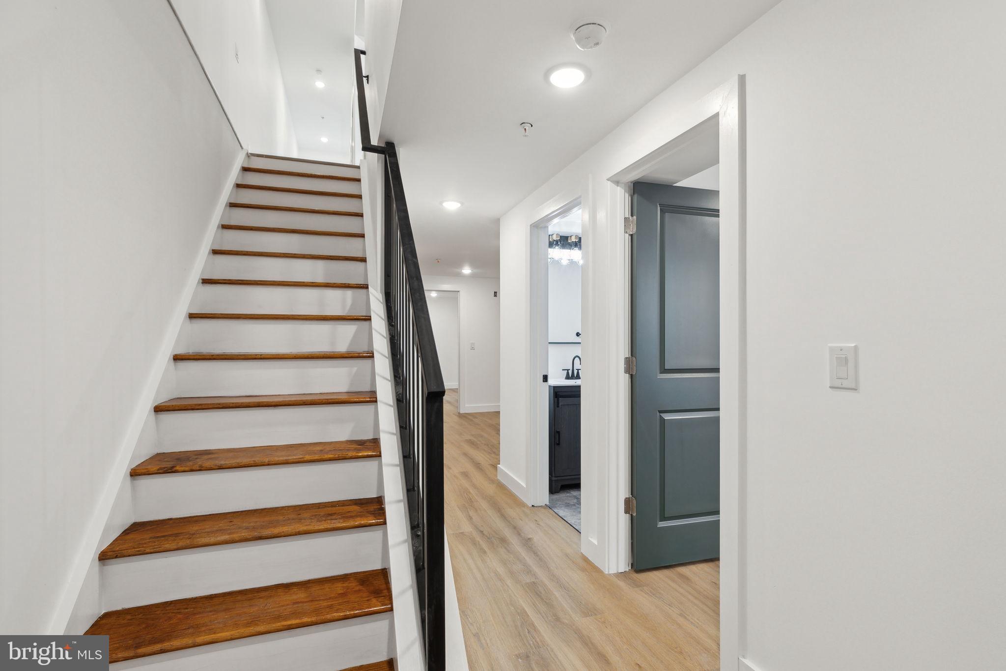 TEMPLE UNIVERSITY - Residential Lease