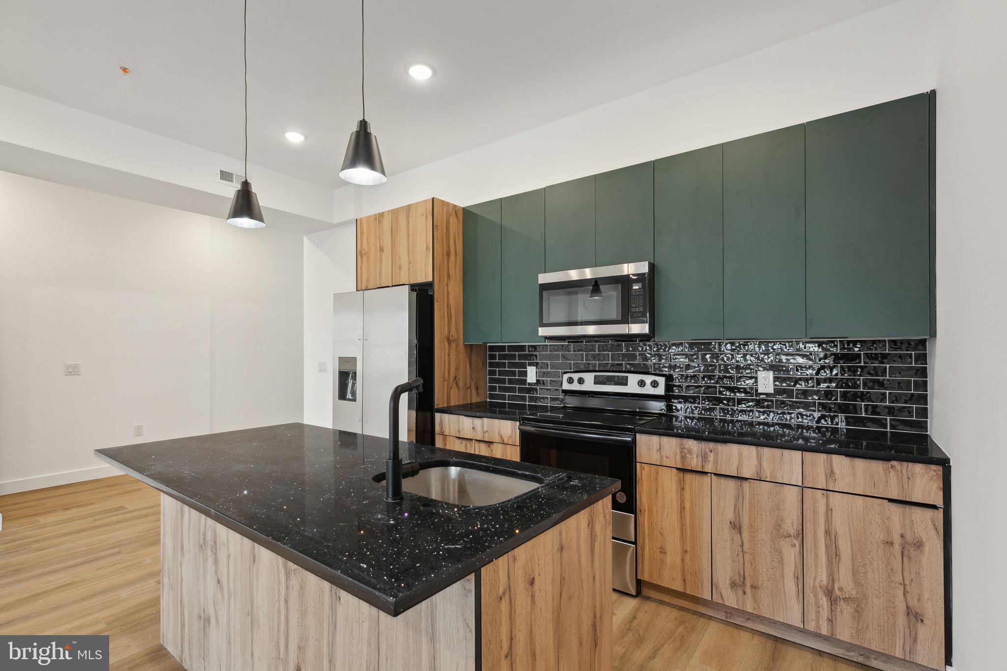 TEMPLE UNIVERSITY - Residential Lease