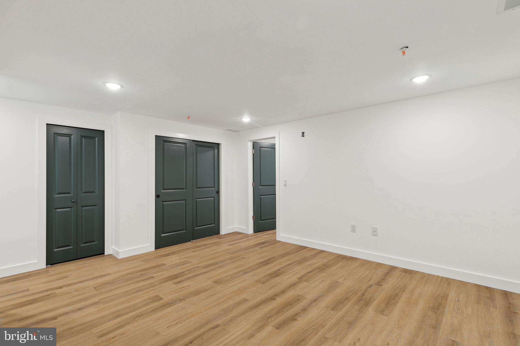 TEMPLE UNIVERSITY - Residential Lease