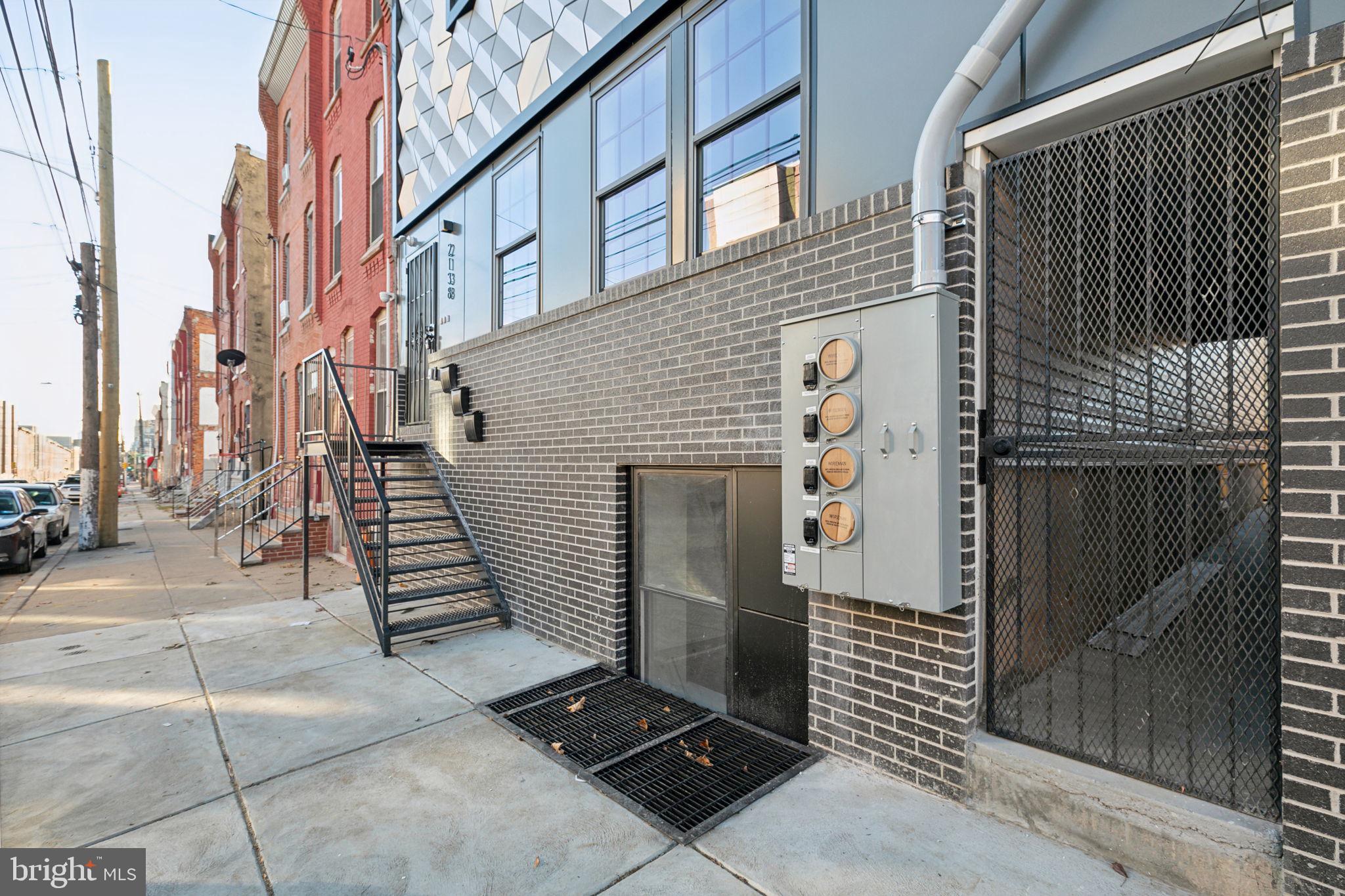 TEMPLE UNIVERSITY - Residential Lease