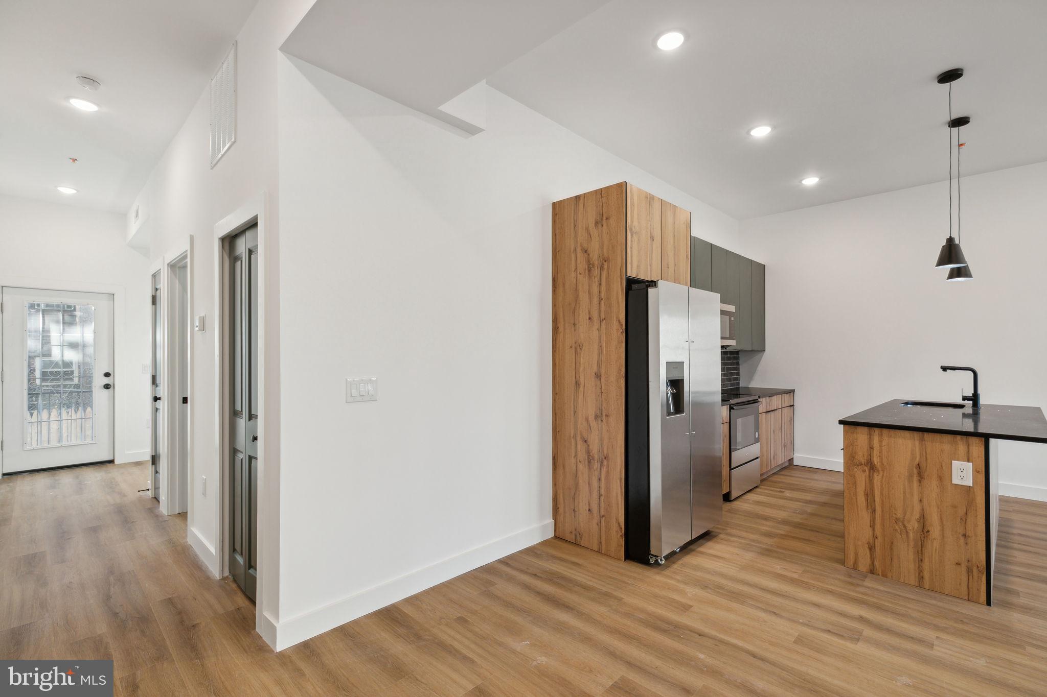 TEMPLE UNIVERSITY - Residential Lease