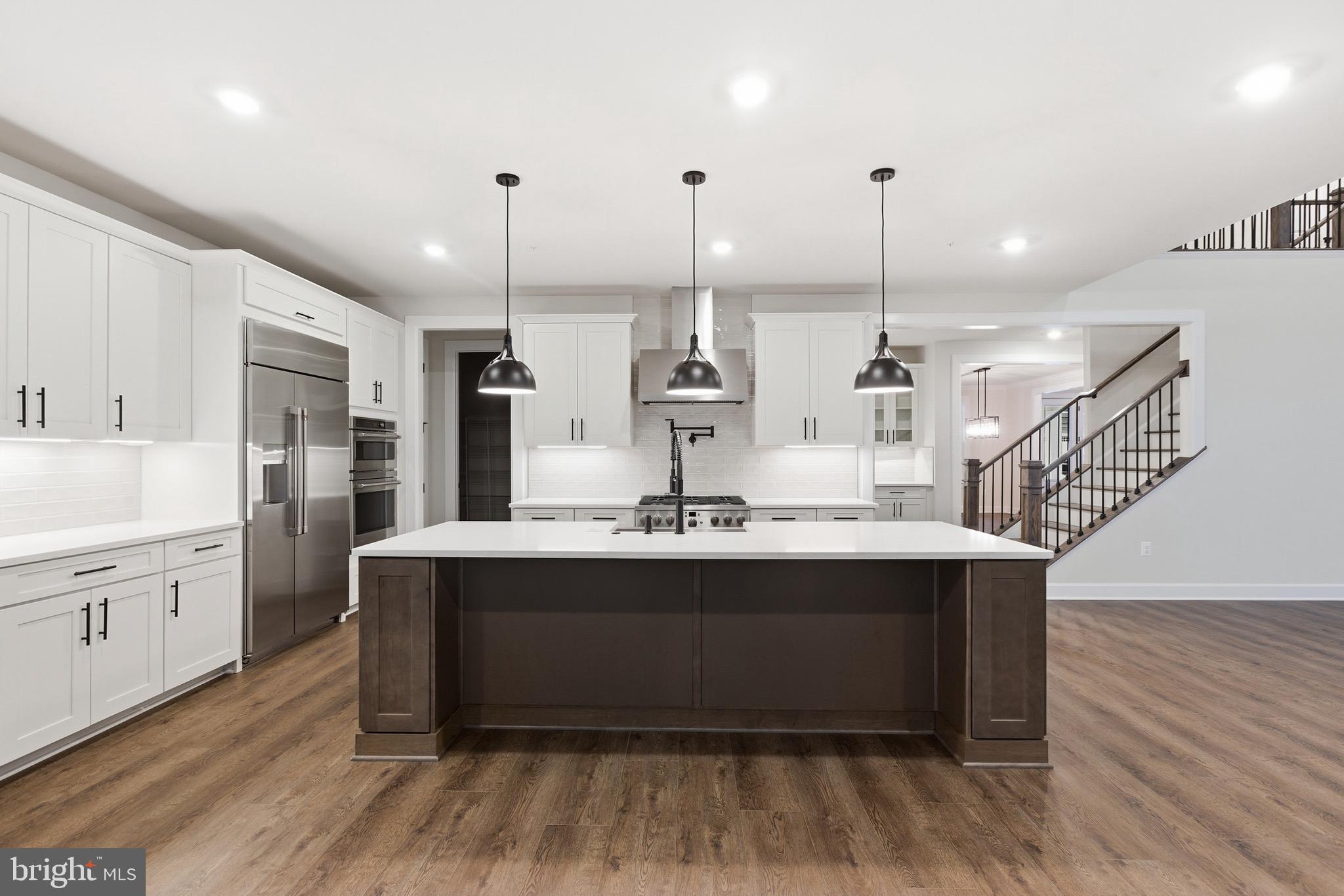 TWO RIVERS - Residential