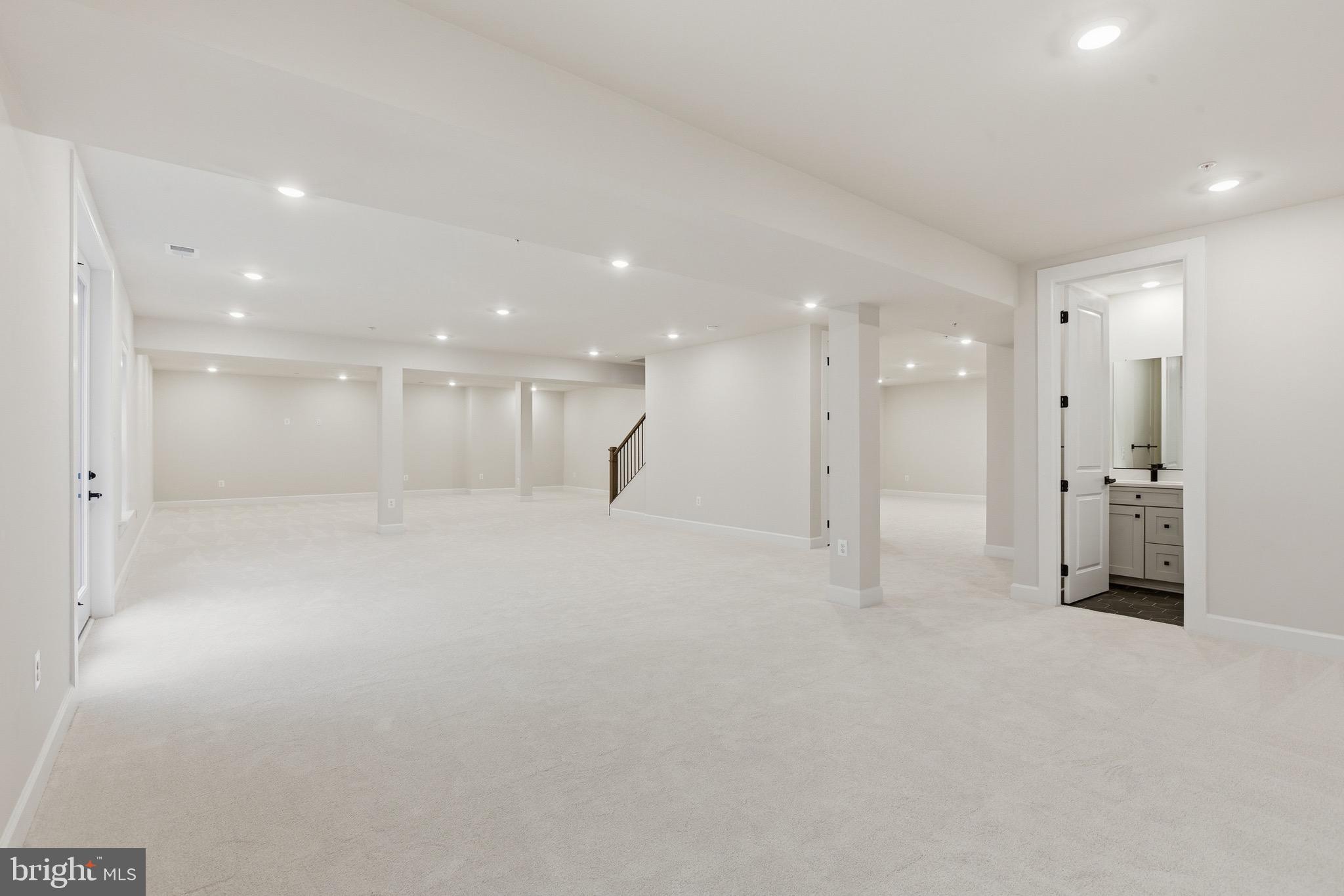 TWO RIVERS - Residential