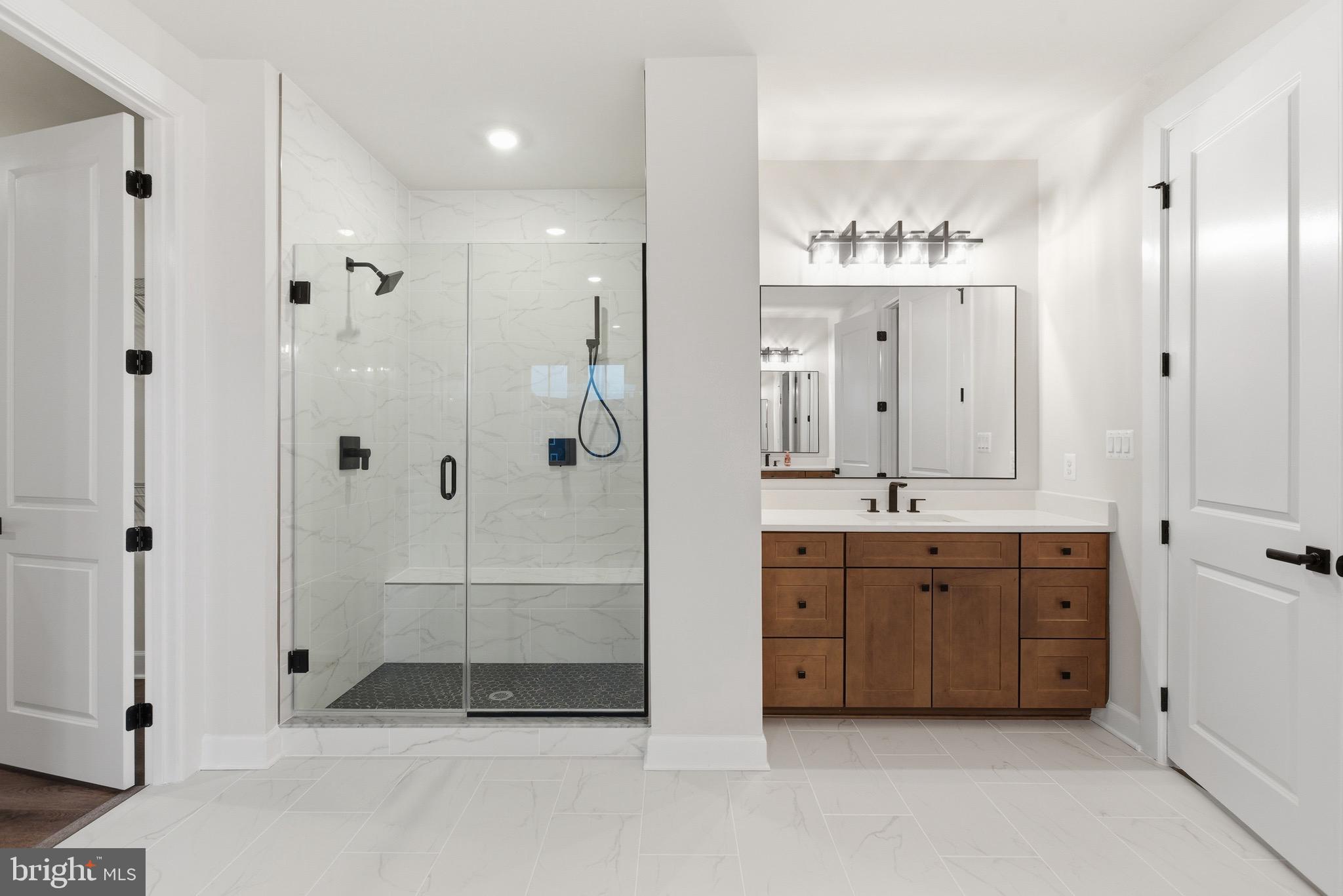 TWO RIVERS - Residential