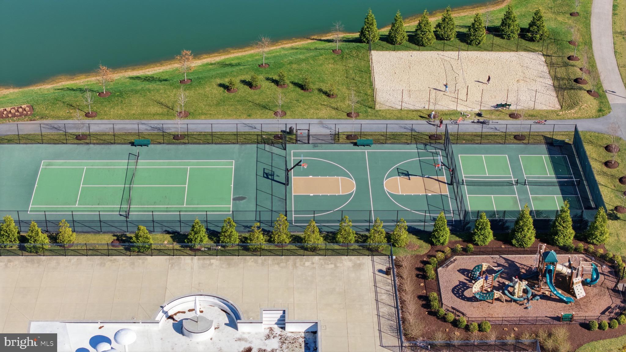 TWO RIVERS - Residential