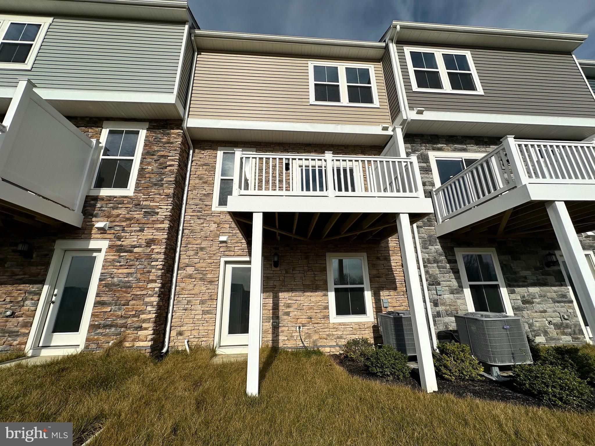 ST CHARLES - Residential