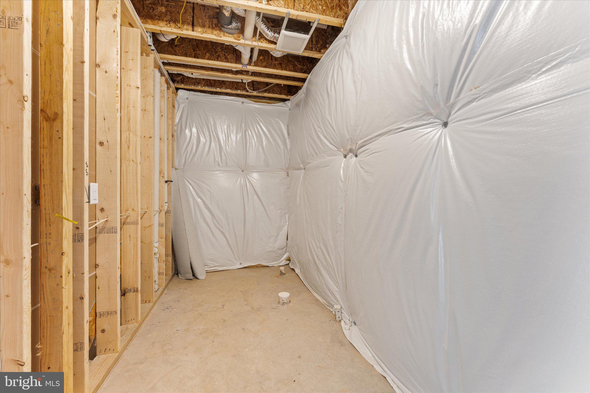 VALLEY VIEW - Residential Lease