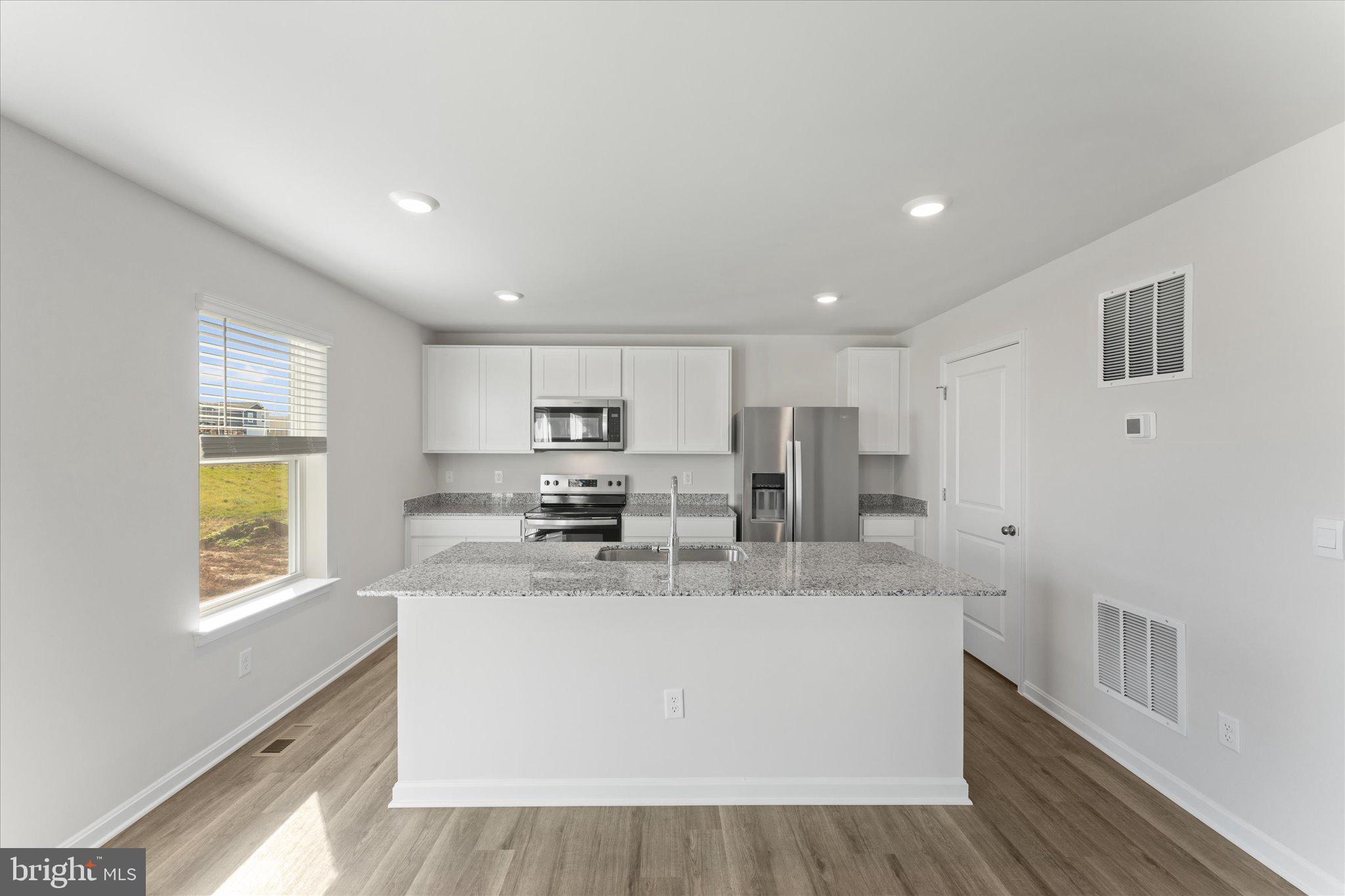 VALLEY VIEW - Residential Lease