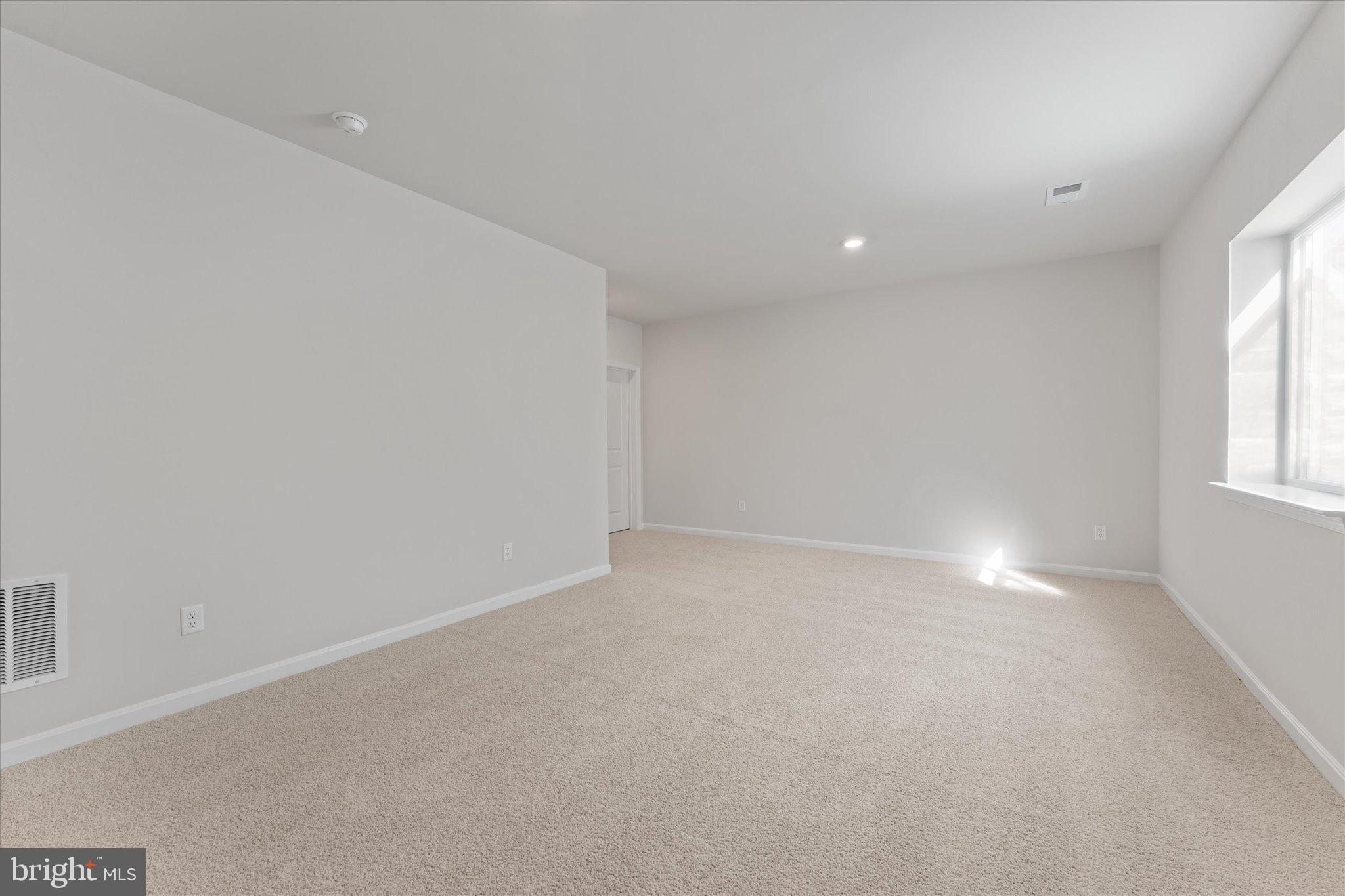 VALLEY VIEW - Residential Lease