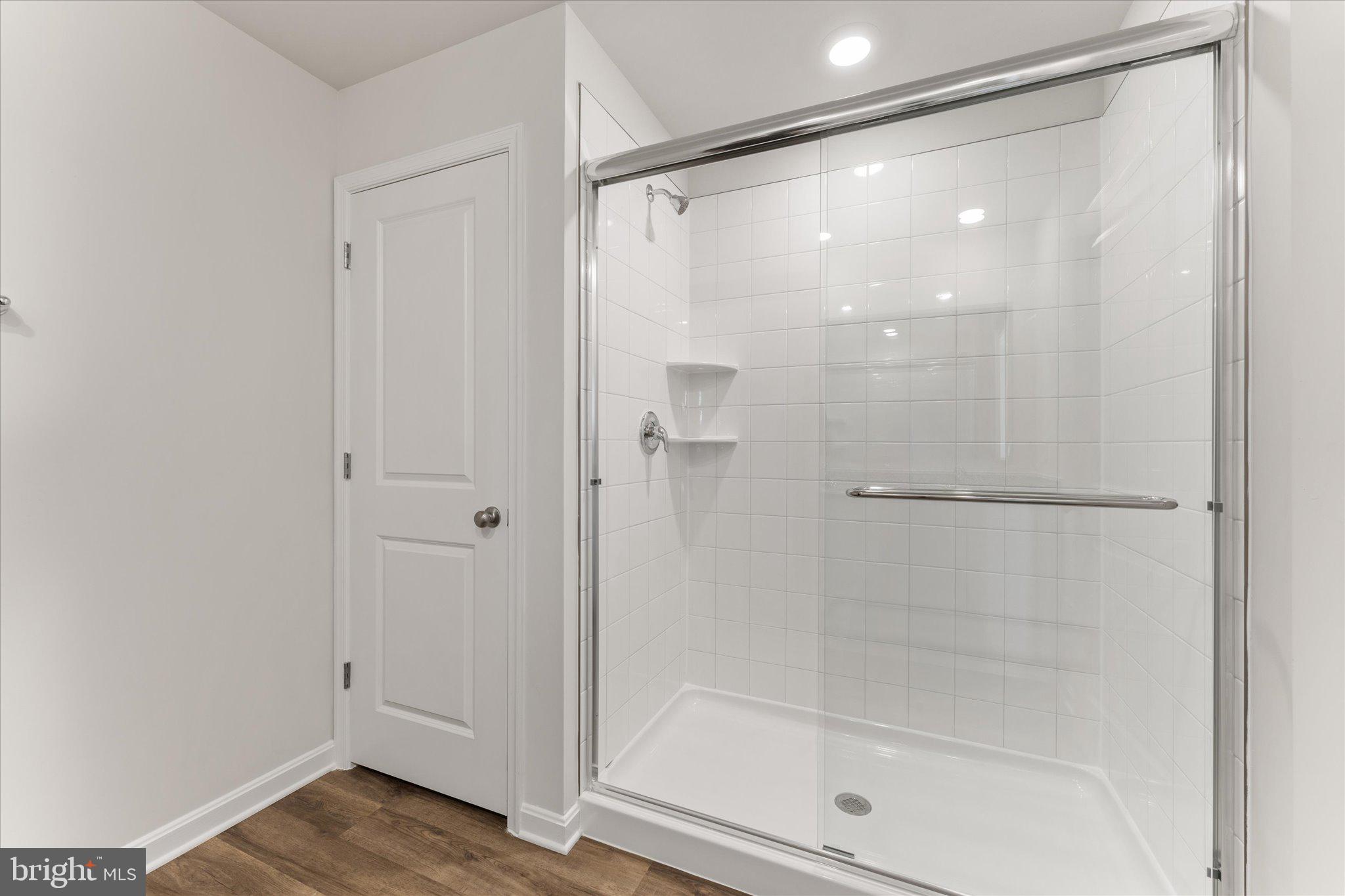 VALLEY VIEW - Residential Lease