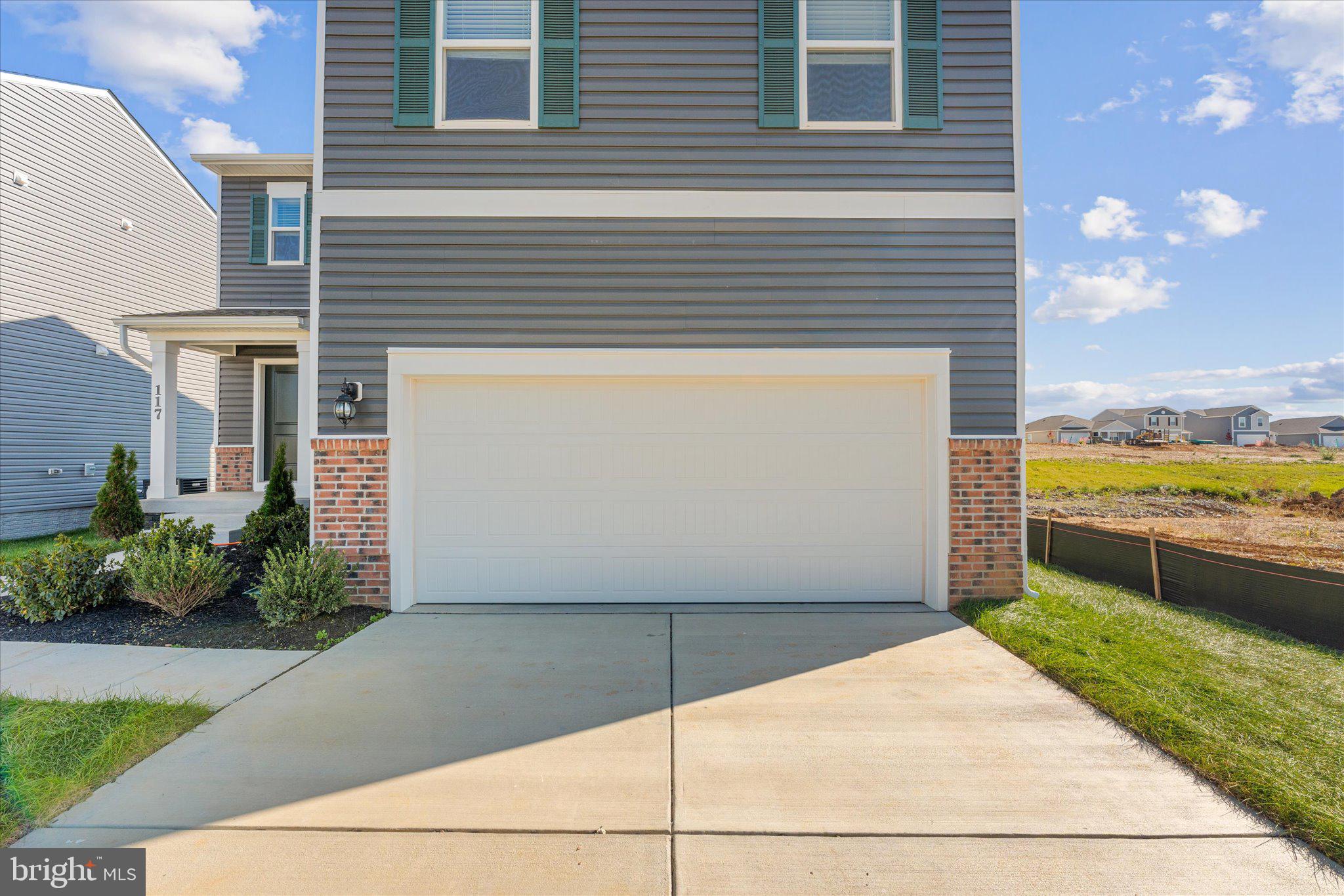 VALLEY VIEW - Residential Lease