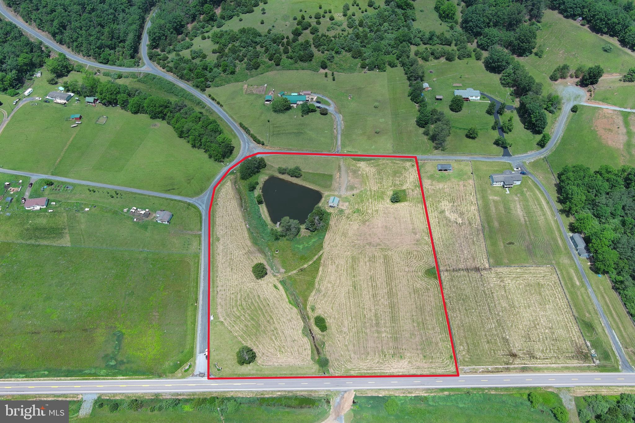 CRESCENT CROSSING - Land