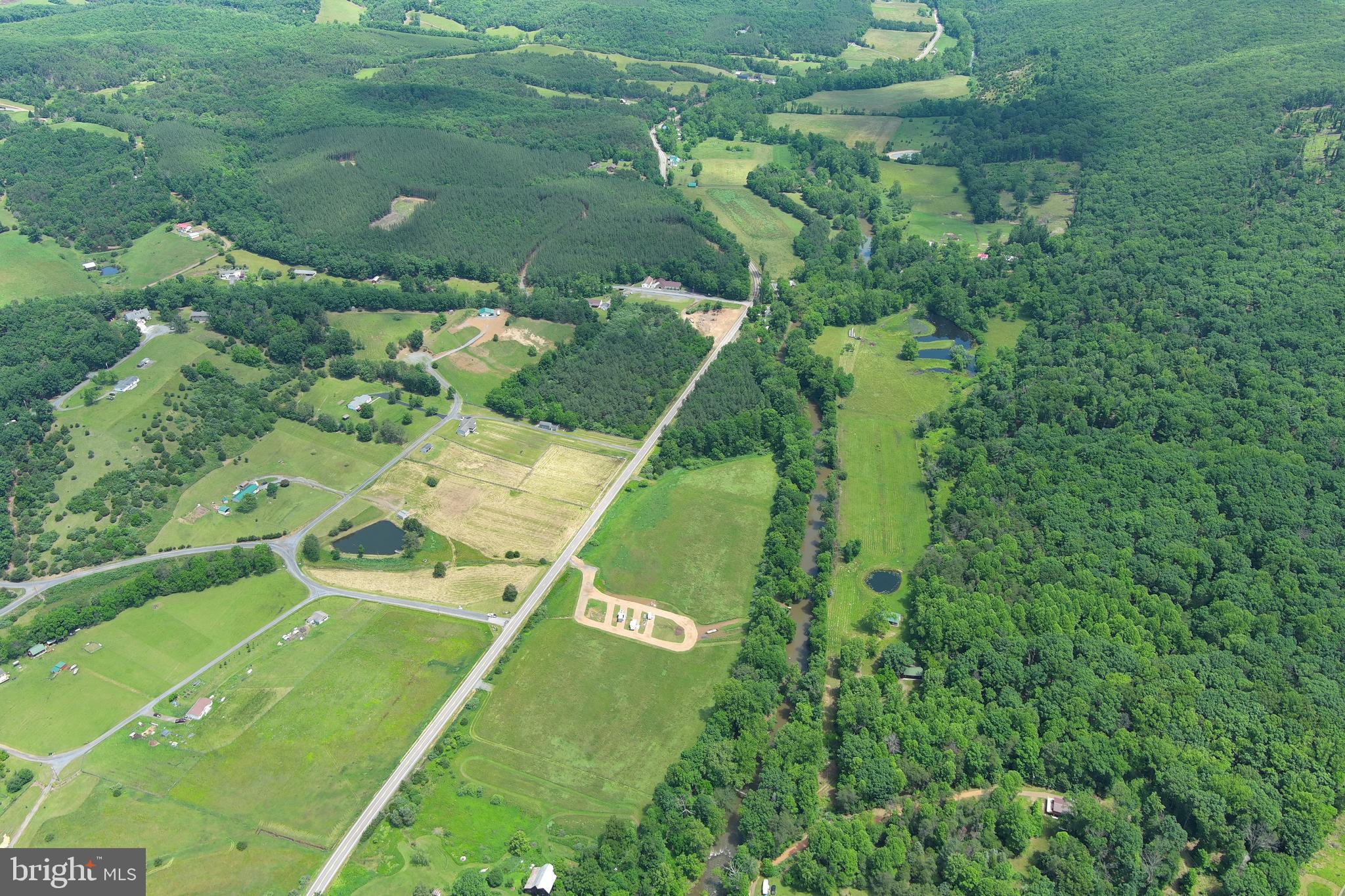 CRESCENT CROSSING - Land