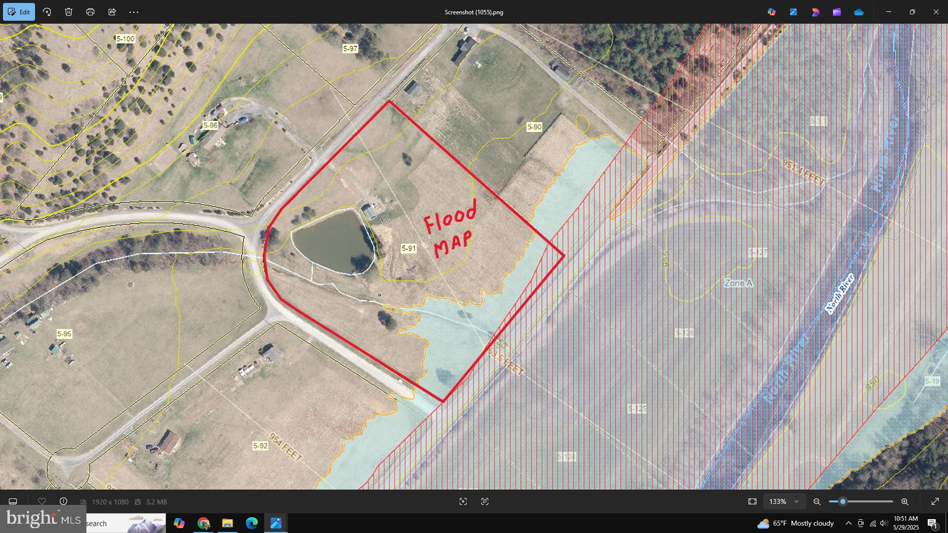 CRESCENT CROSSING - Land