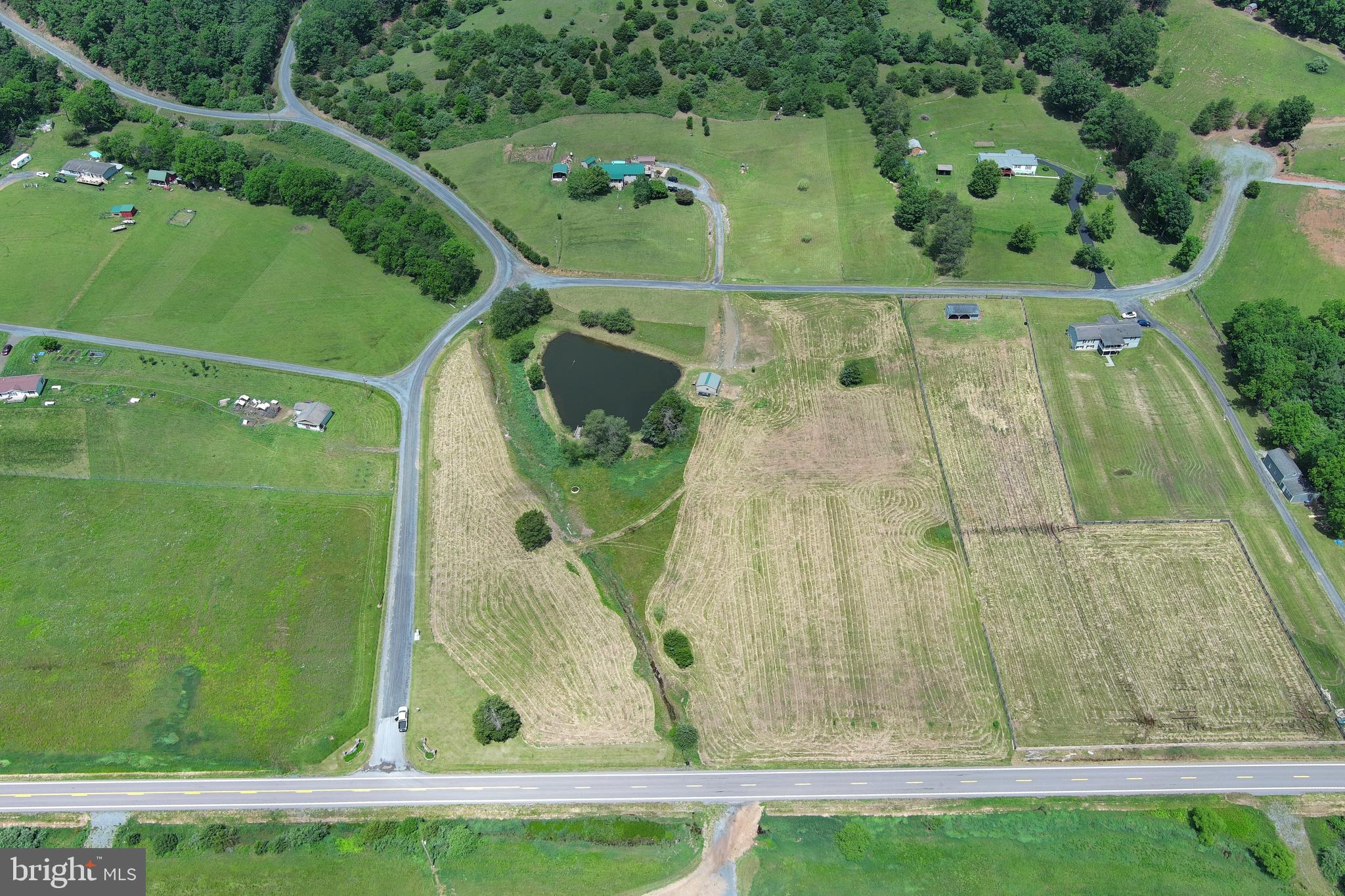 CRESCENT CROSSING - Land