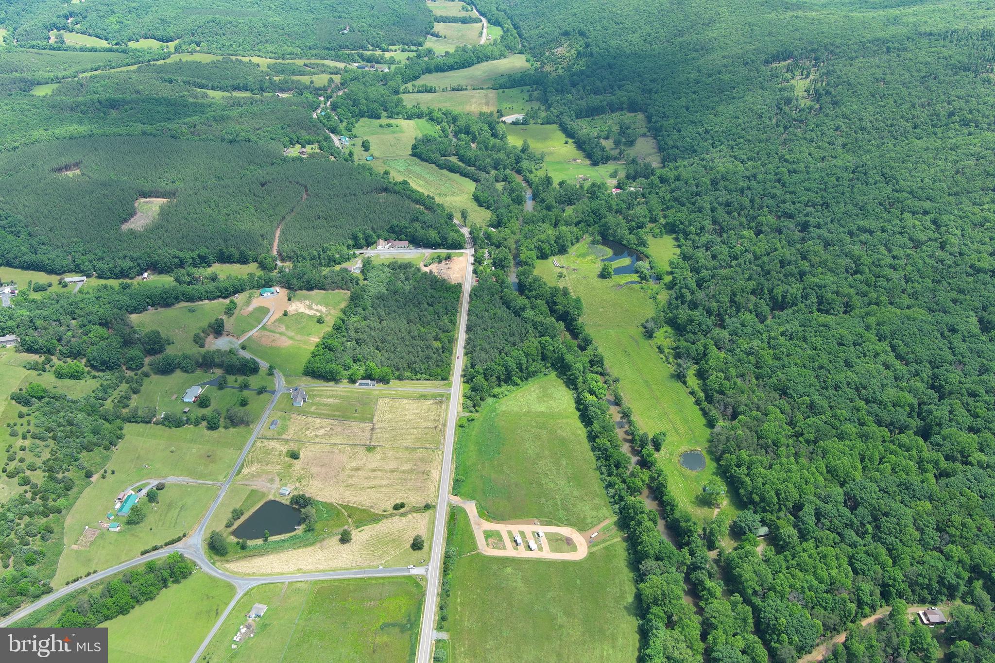 CRESCENT CROSSING - Land