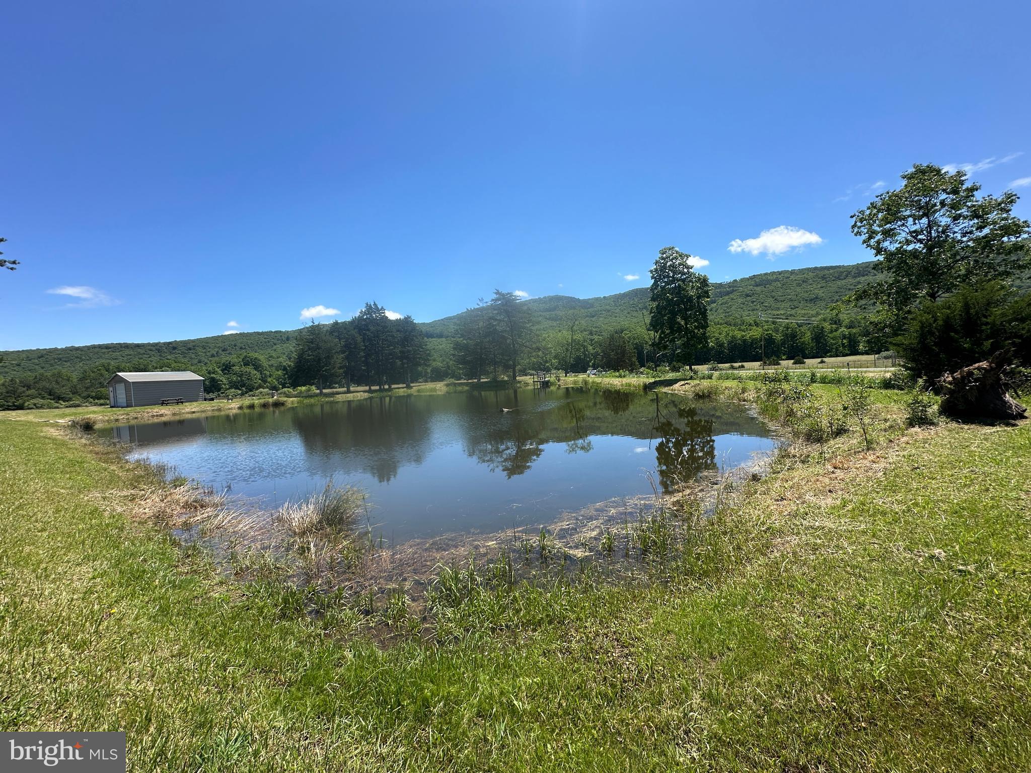 CRESCENT CROSSING - Land