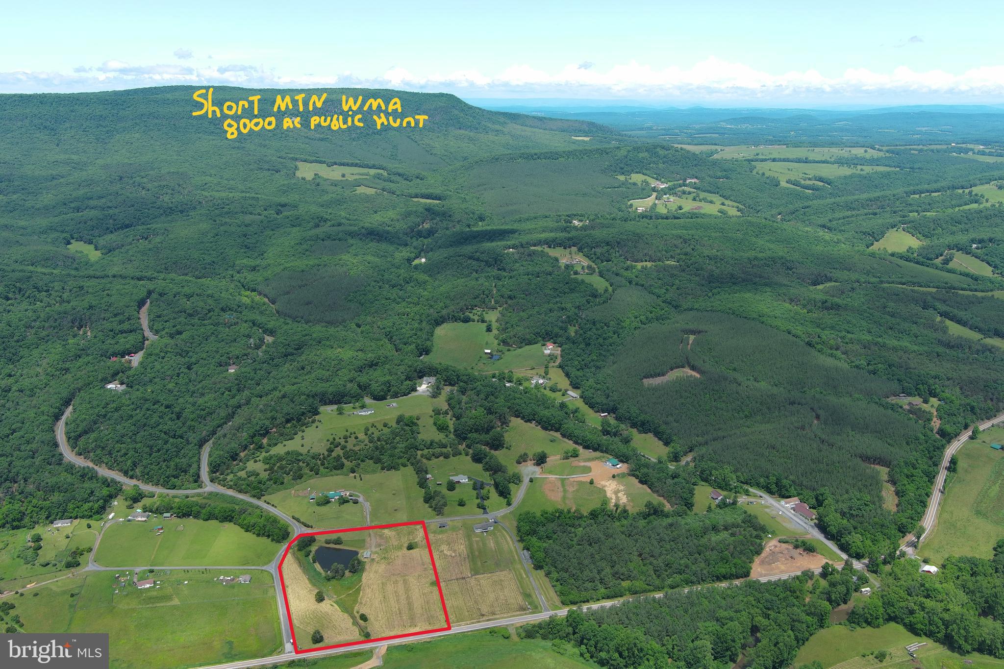 CRESCENT CROSSING - Land