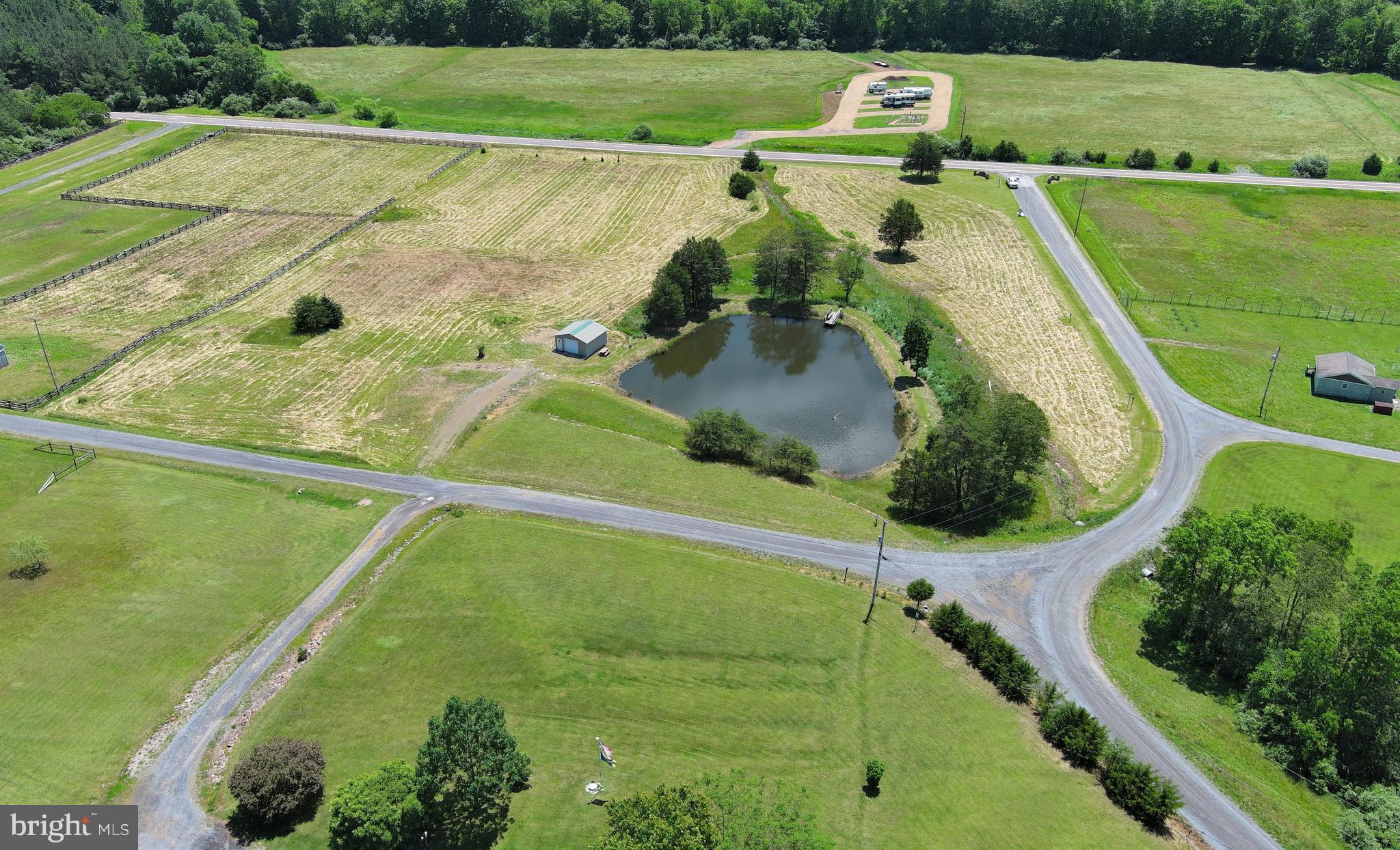 CRESCENT CROSSING - Land