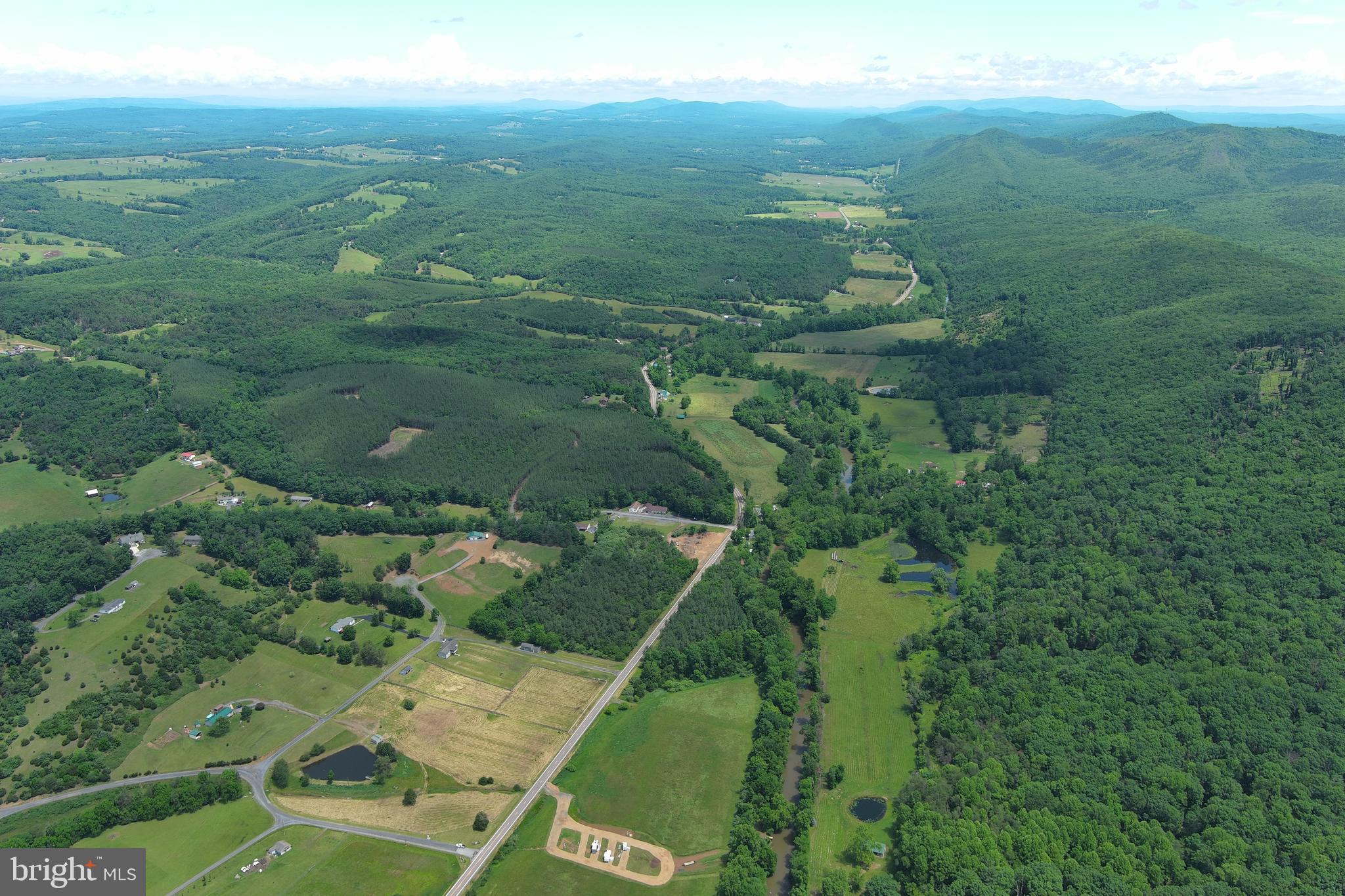 CRESCENT CROSSING - Land