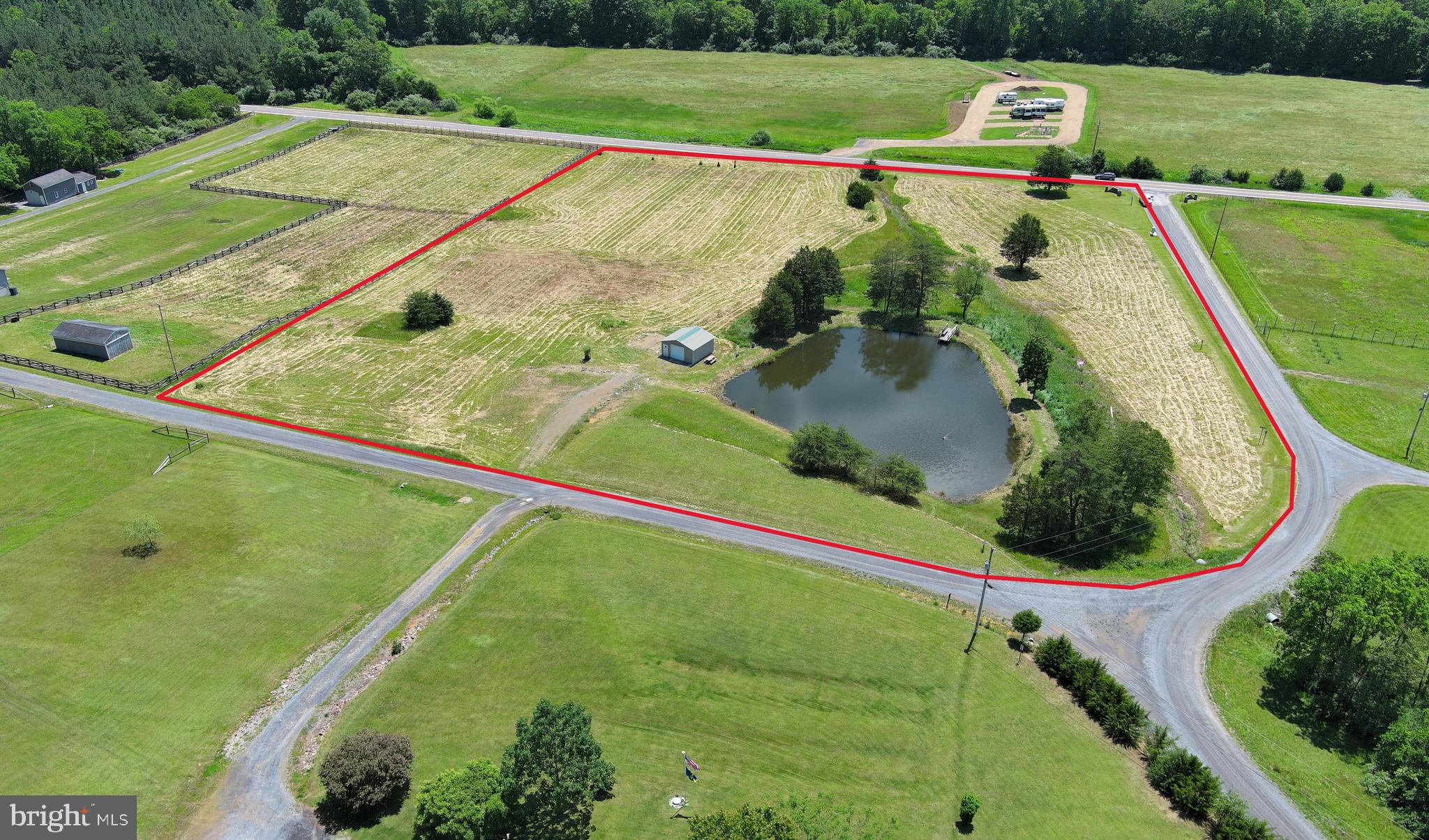 CRESCENT CROSSING - Land