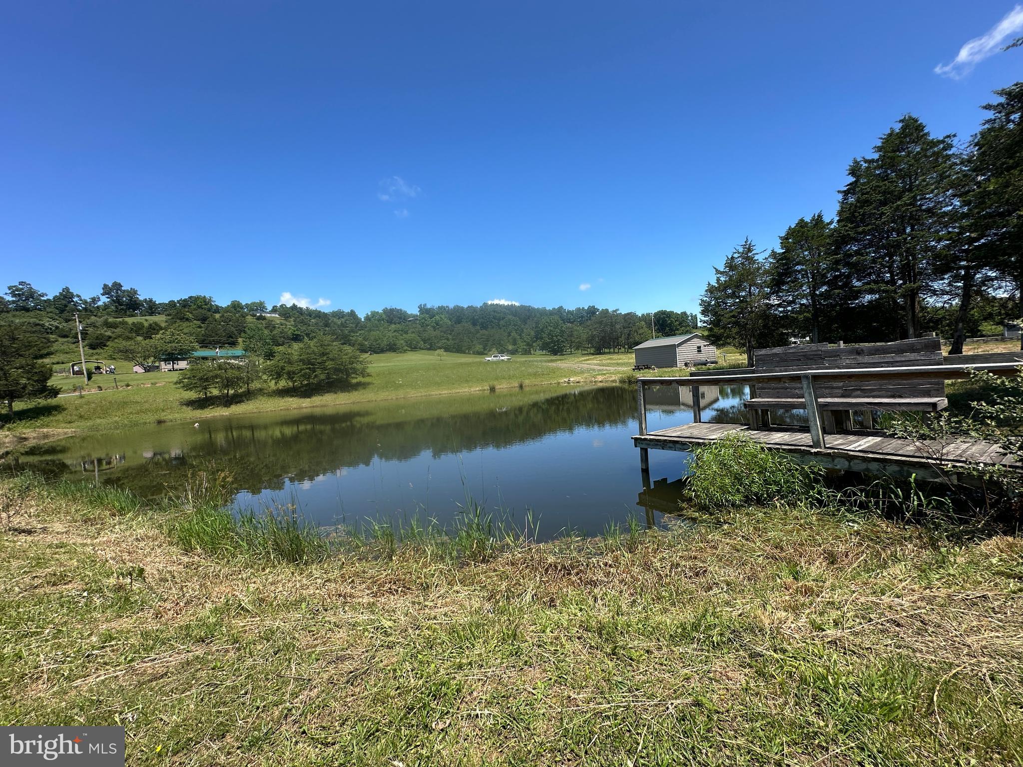 CRESCENT CROSSING - Land