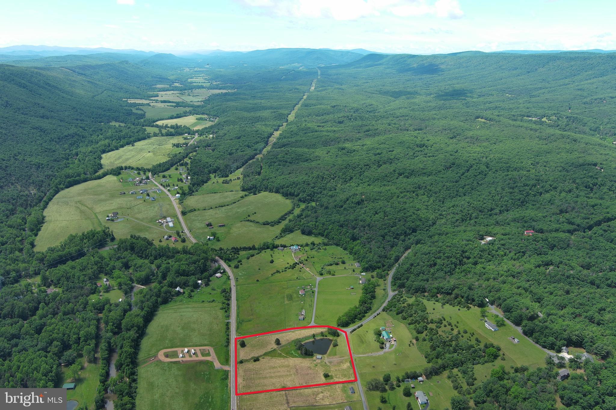 CRESCENT CROSSING - Land