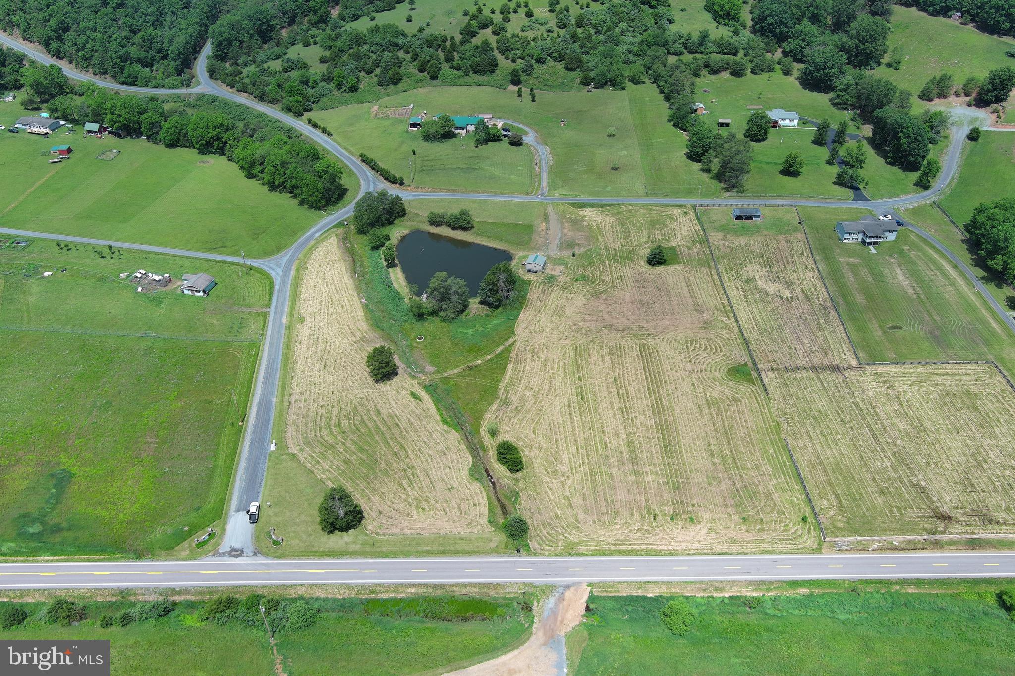 CRESCENT CROSSING - Land