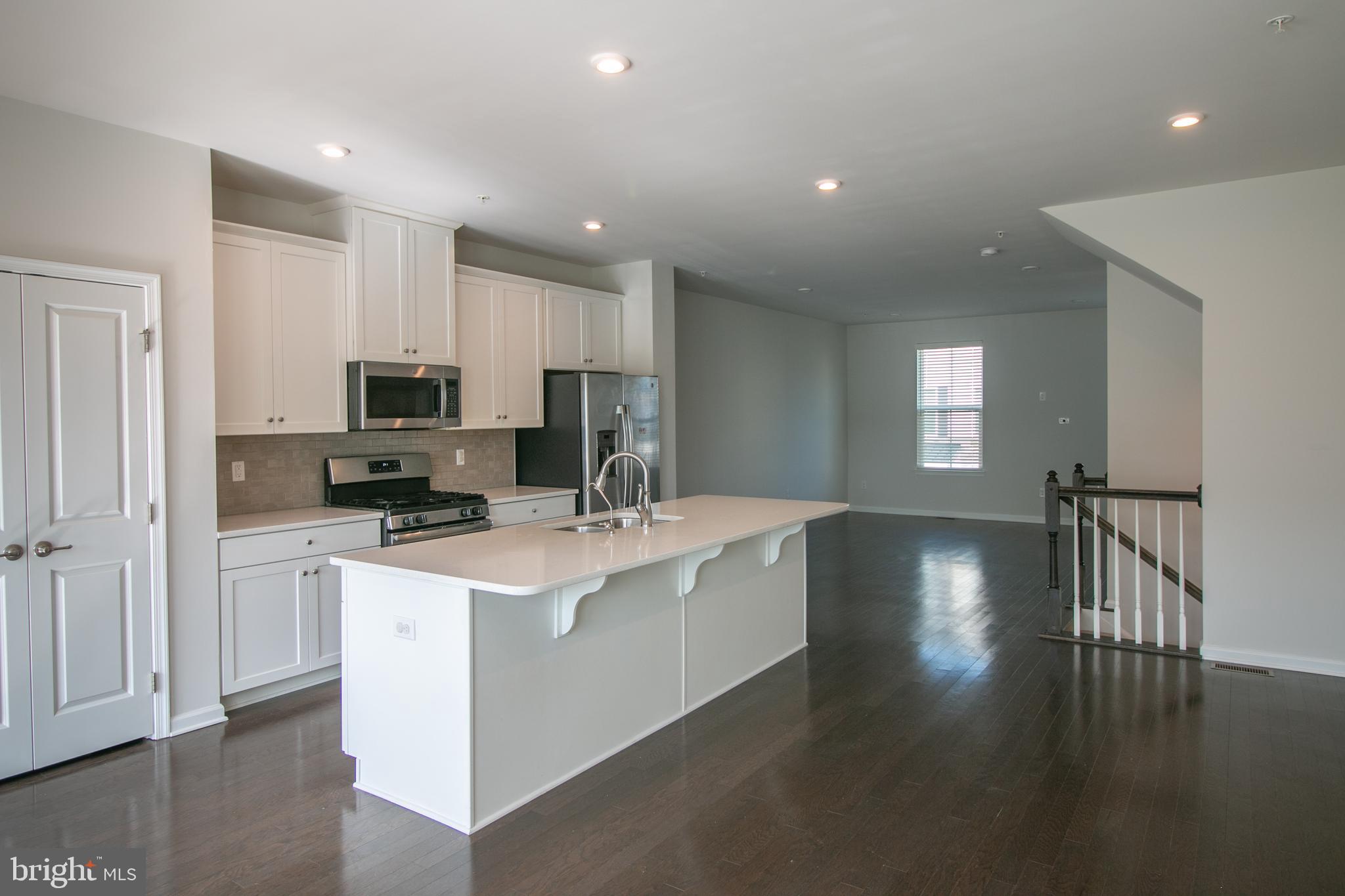 308 BLUE WELSH STREET