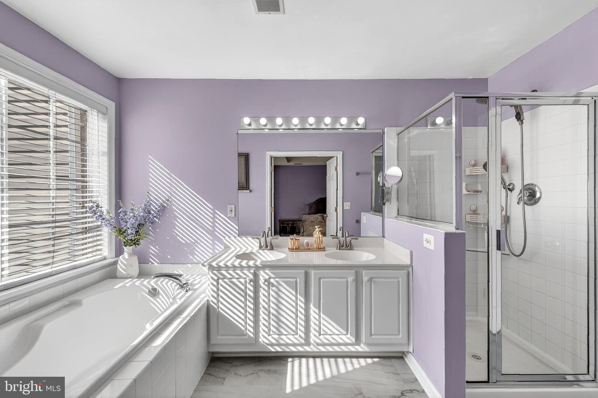 LOUDOUN PARKWAY CENTER - Residential